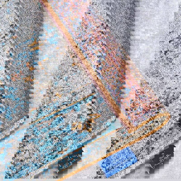 The Rugs Vintage Bordered Indoor-Outdoor Rug