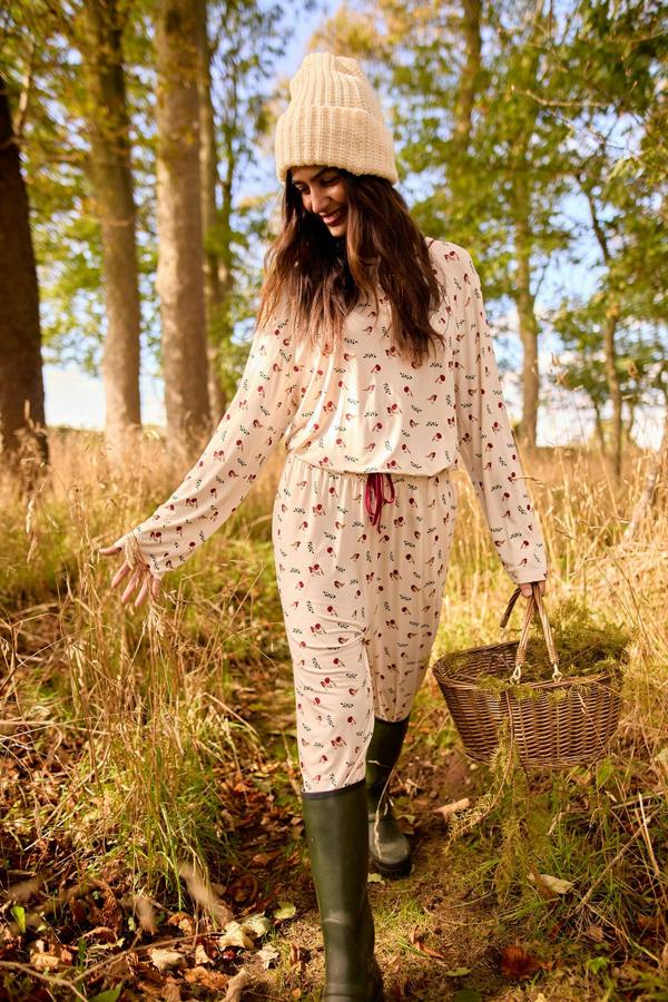 Pretty You London Bamboo Novelty Pyjama Set in Robin Print