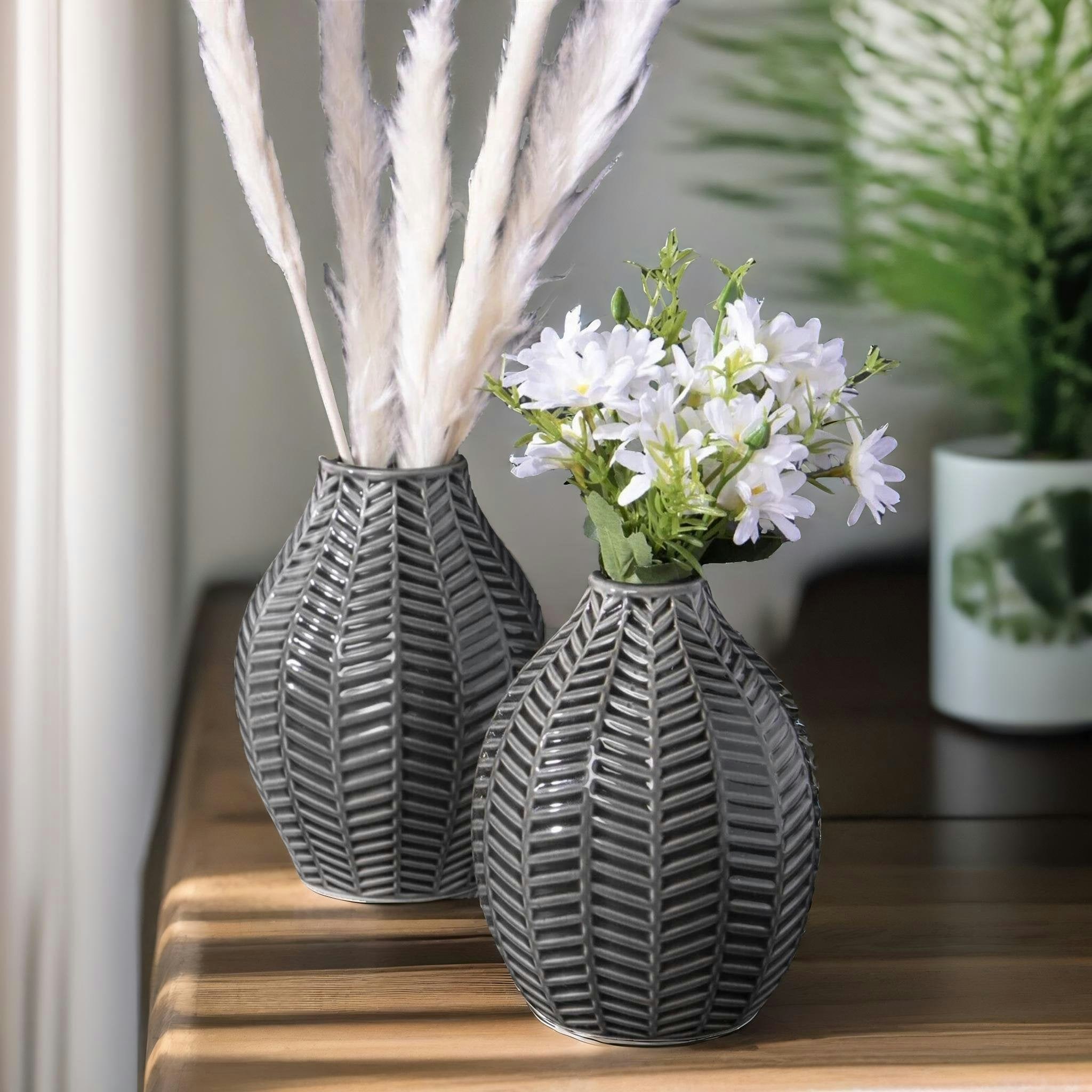 Rafaelo Mobilia Grey Set Of 2 Leaf Ceramic Vase