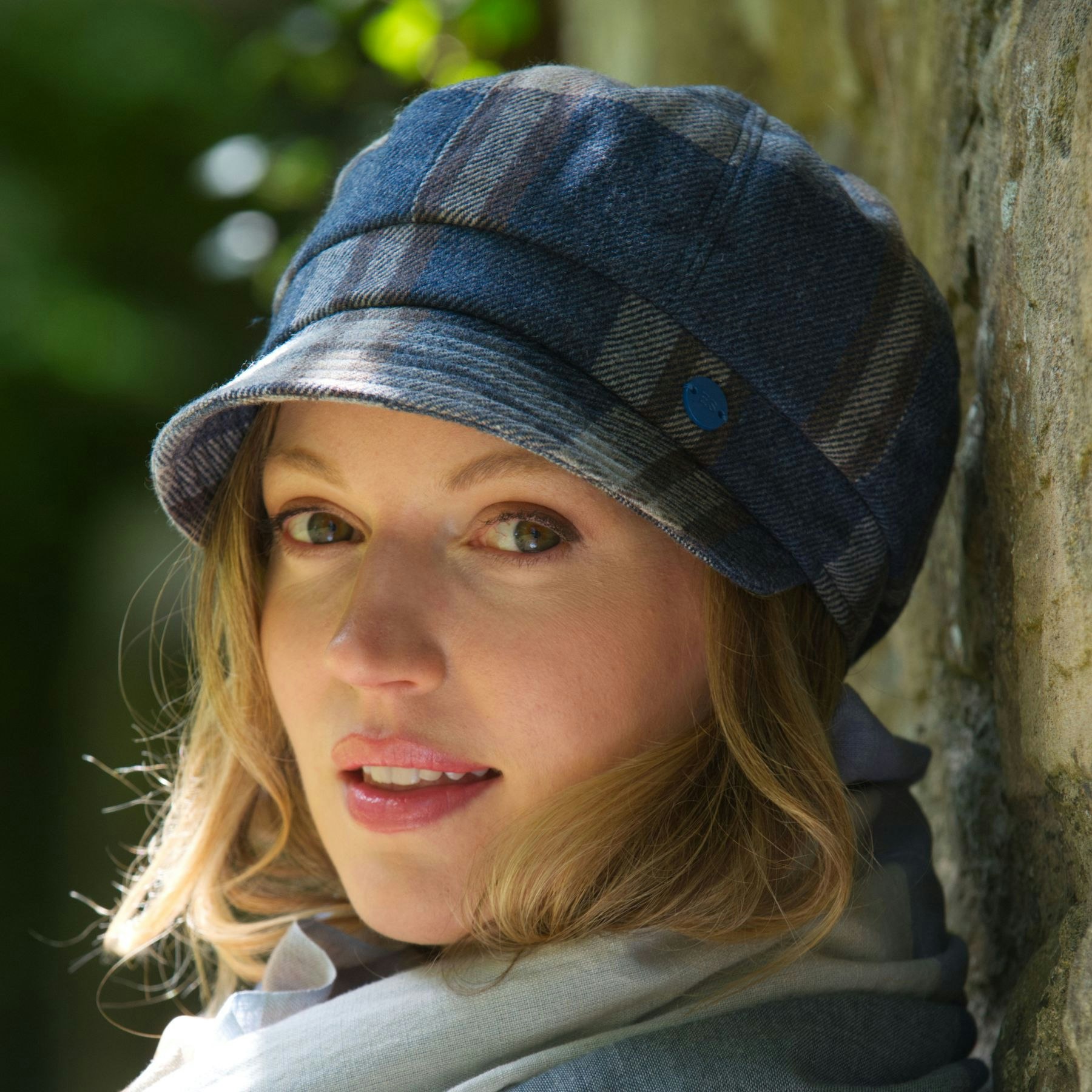 Earth Squared Women's Tweed Hat – Wool Blend Baker Boy / Gatsby Style - Navy