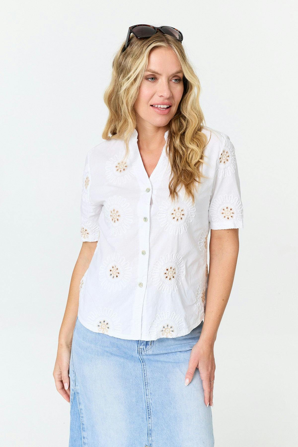 Izabel London White Embroidered Texture V-Neck Blouse - S