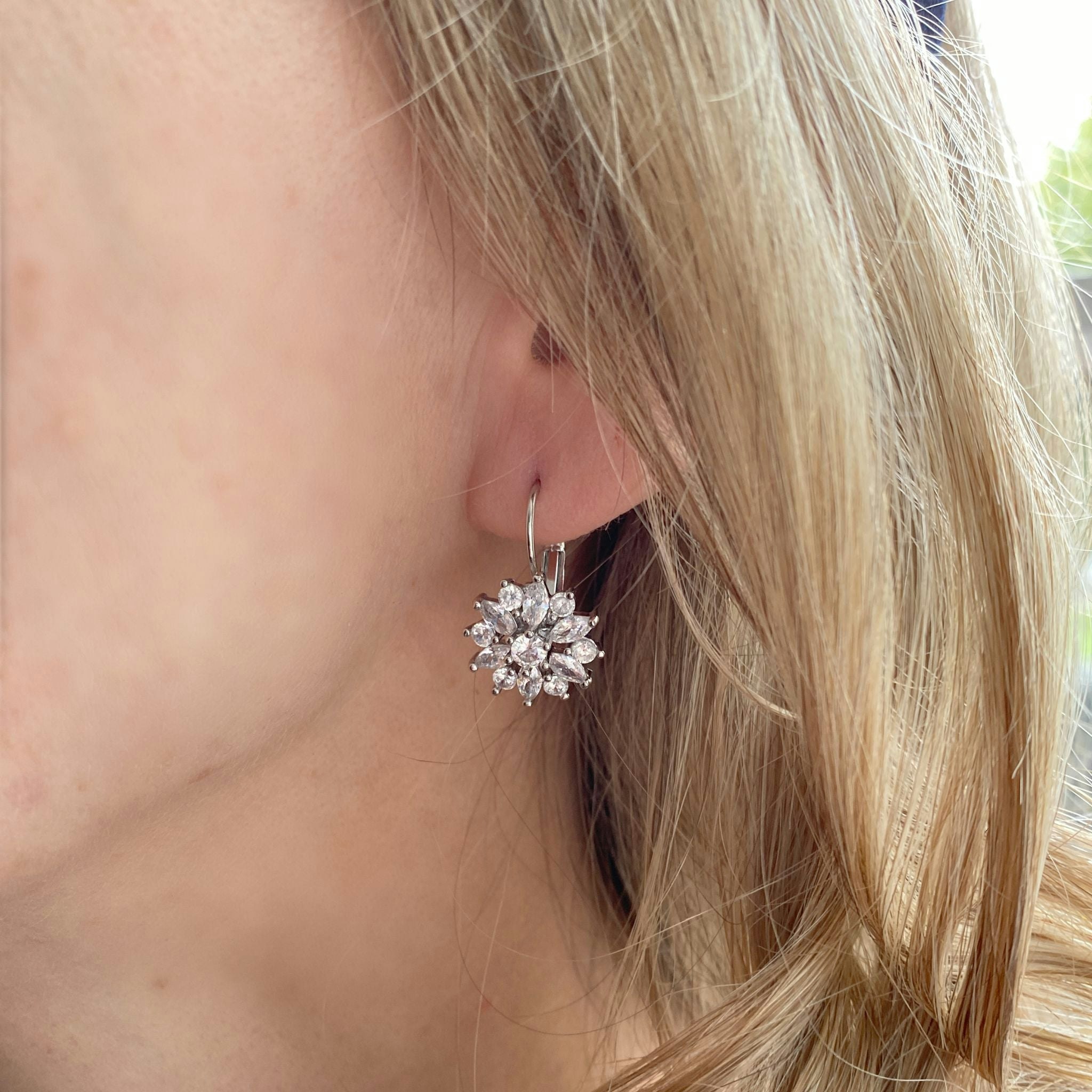 Queenmee Accessories Gold/Silver Diamante Earrings Floral Earrings In Or Rose