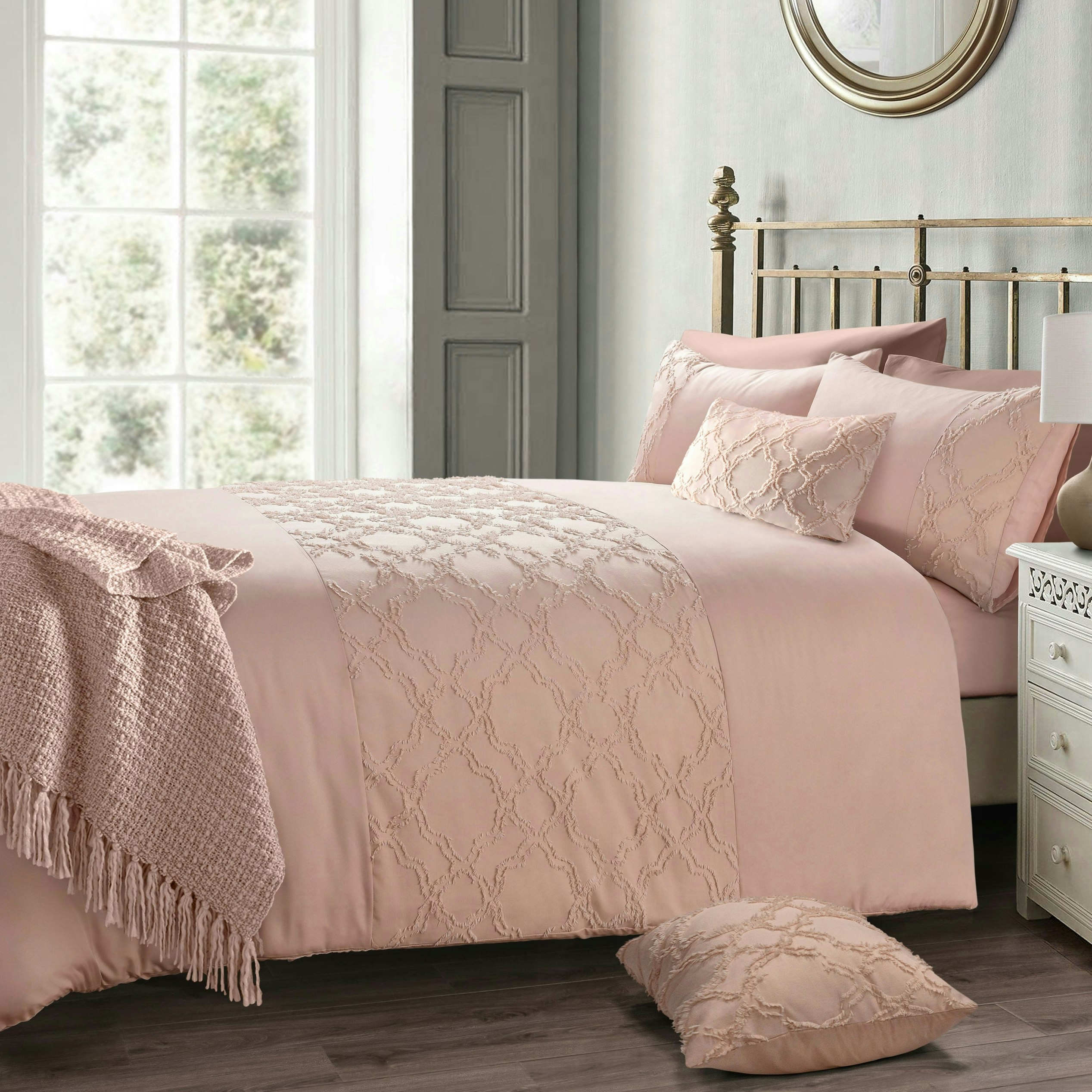 Intimates Pink Kiera Tufted Duvet Cover & Pillowcase Set - Blush - King