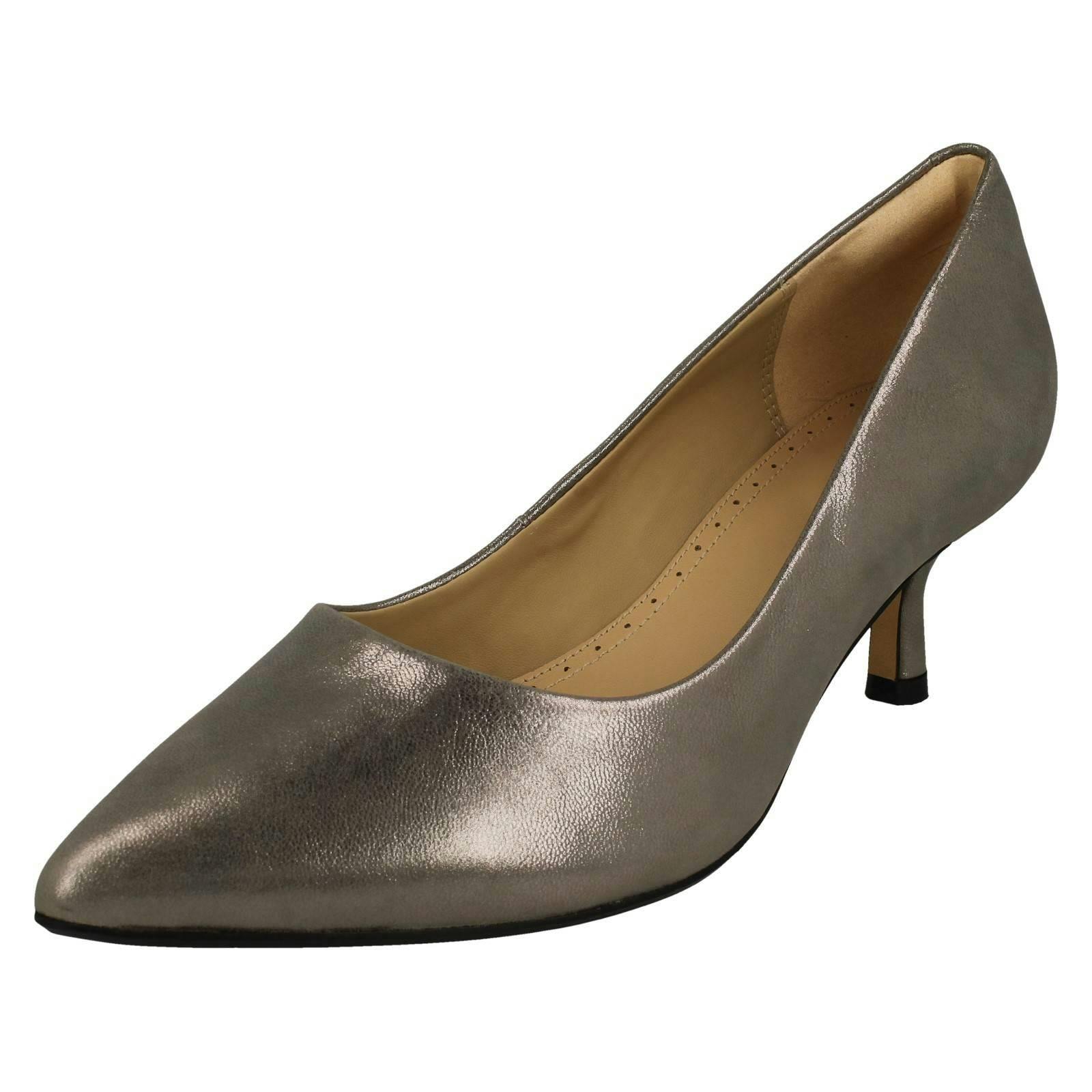 Clarks Women's Mid Heeled Court Shoes Violet55 Rae - Metallic - Uk 6.5 - D