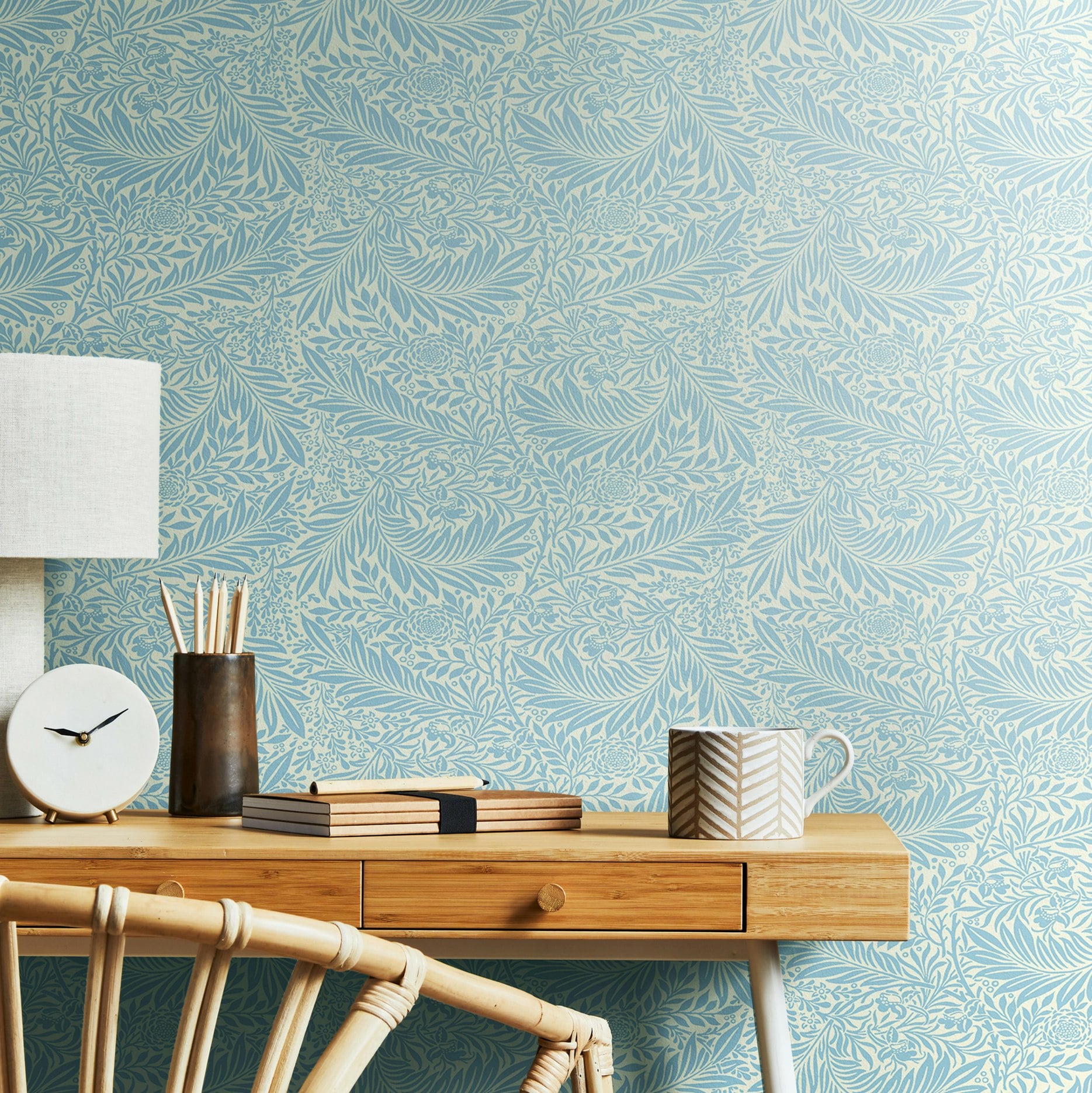 Rackhams Blue Leaf Vine - Wedgewood 10M Wallpaper