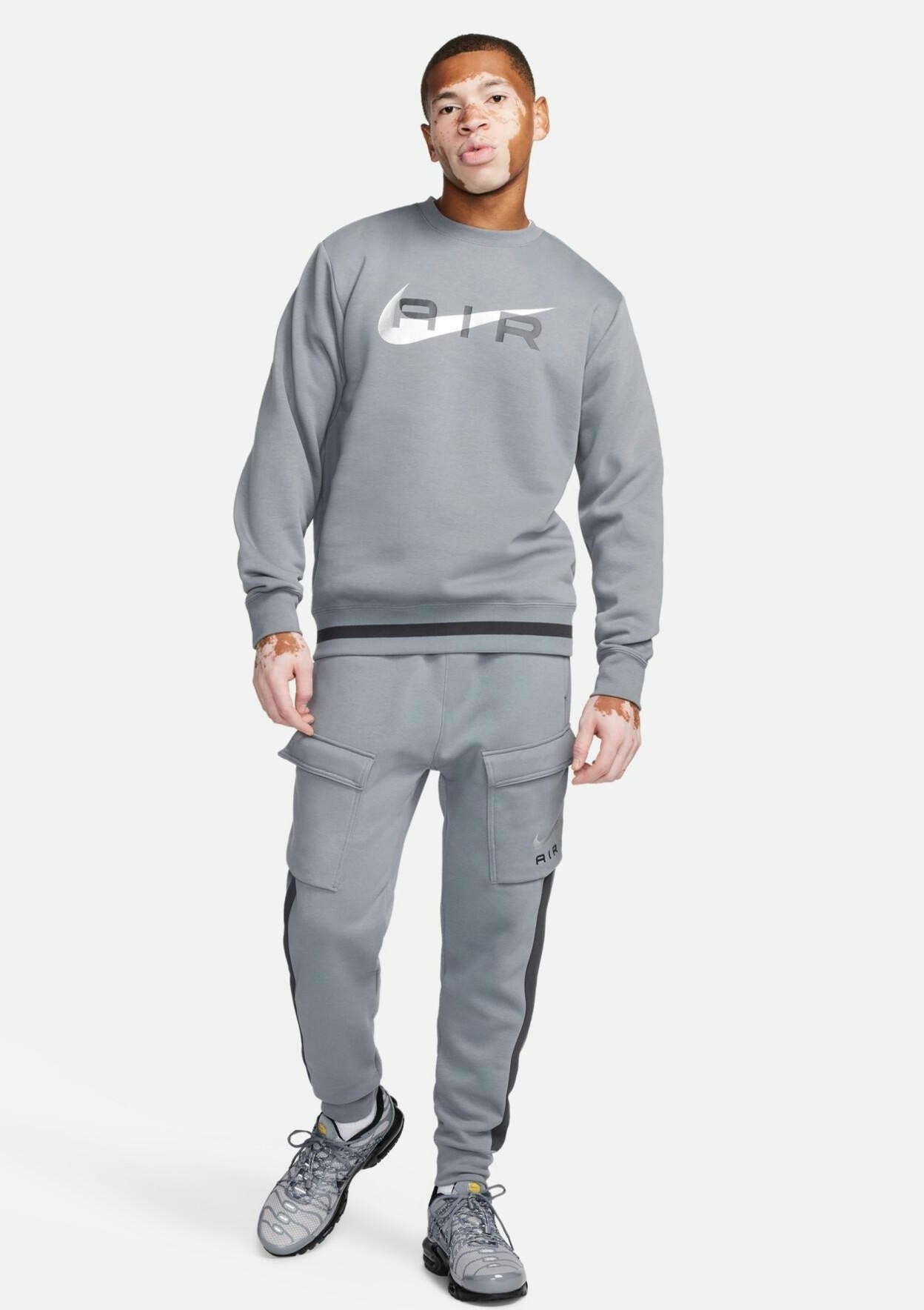Nike Men's Grey Swoosh Air Tracksuit - L