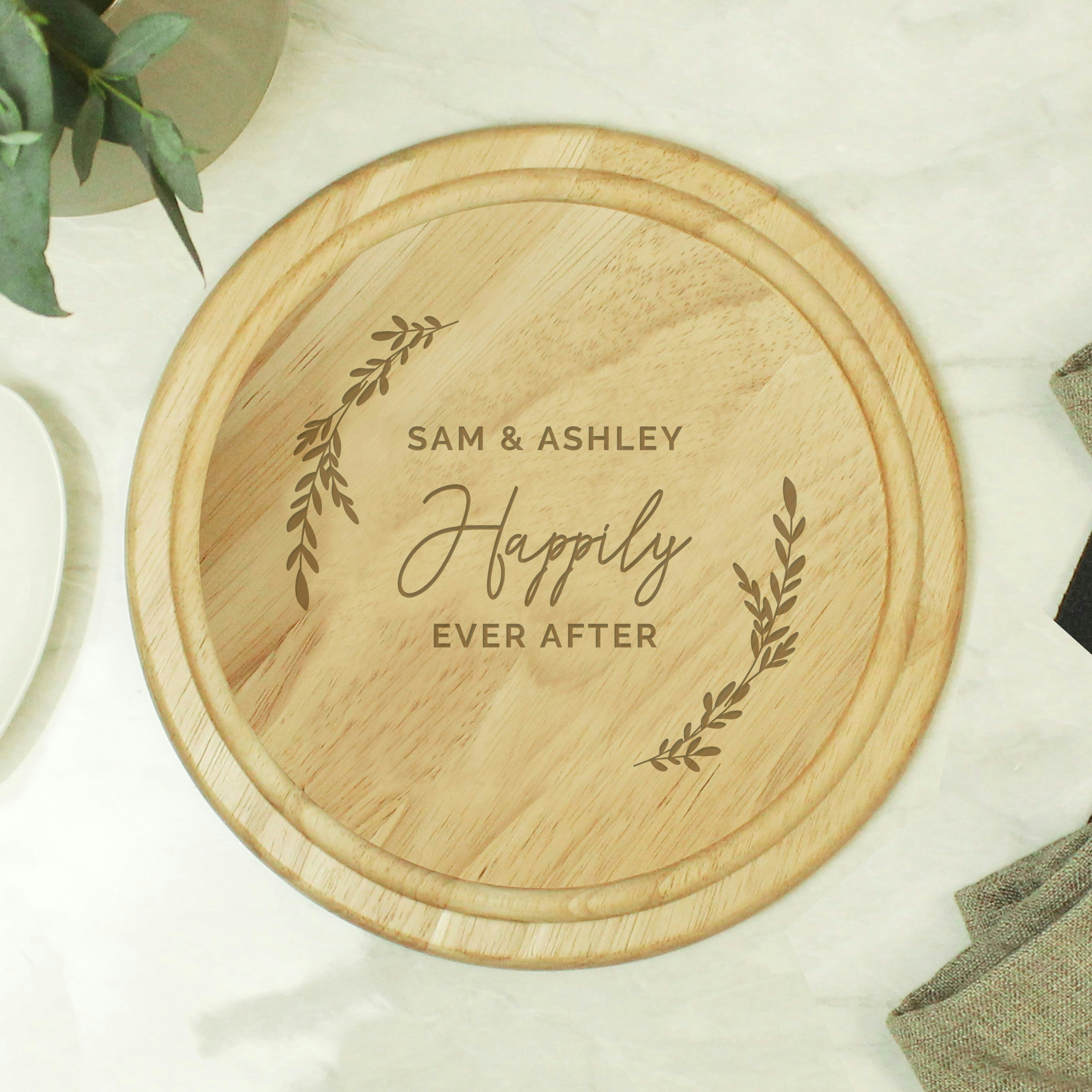 Rackhams Grain Personalised Laurel Round Wooden Chopping Board