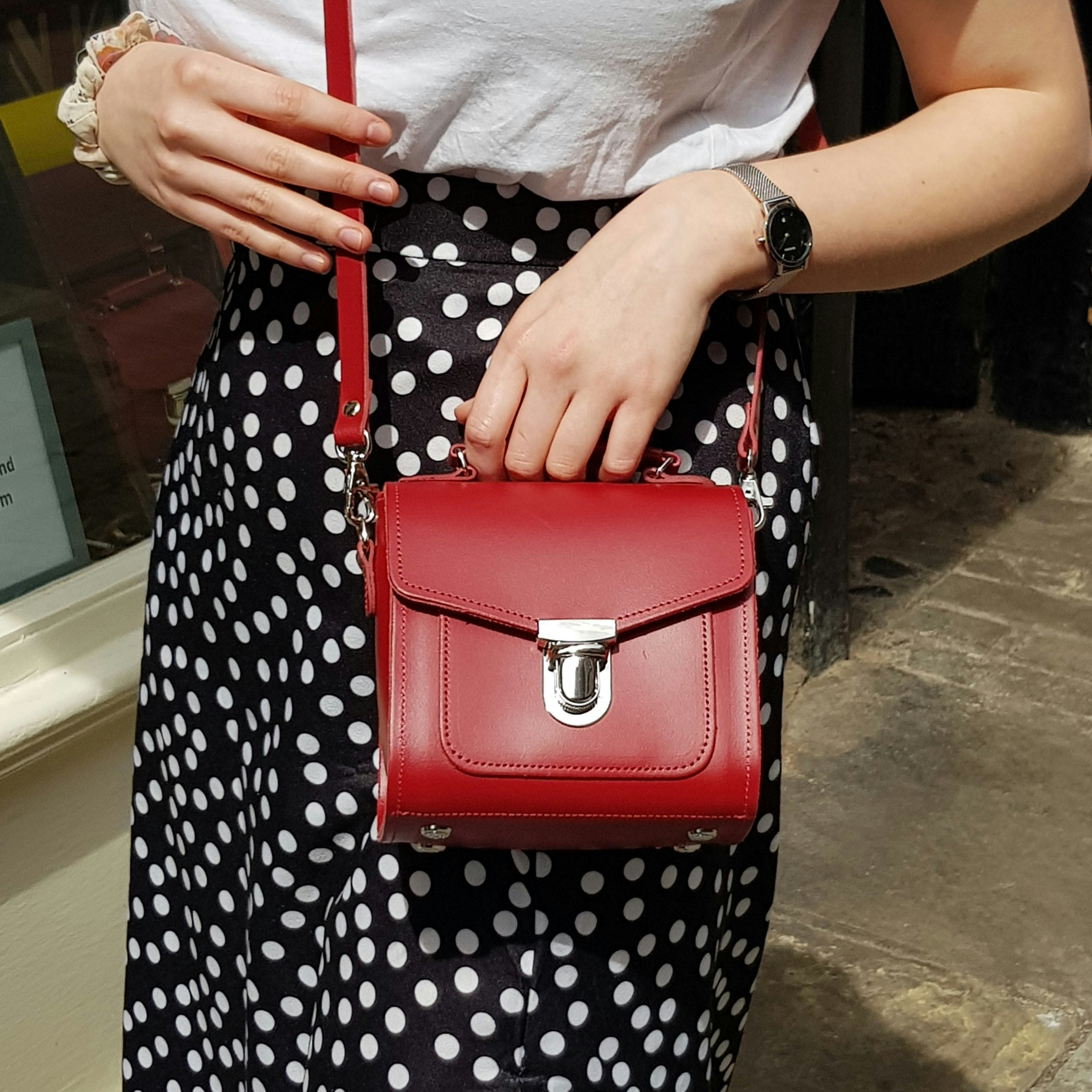 Zatchels Red Handmade Leather Sugarcube Handbag - Plus