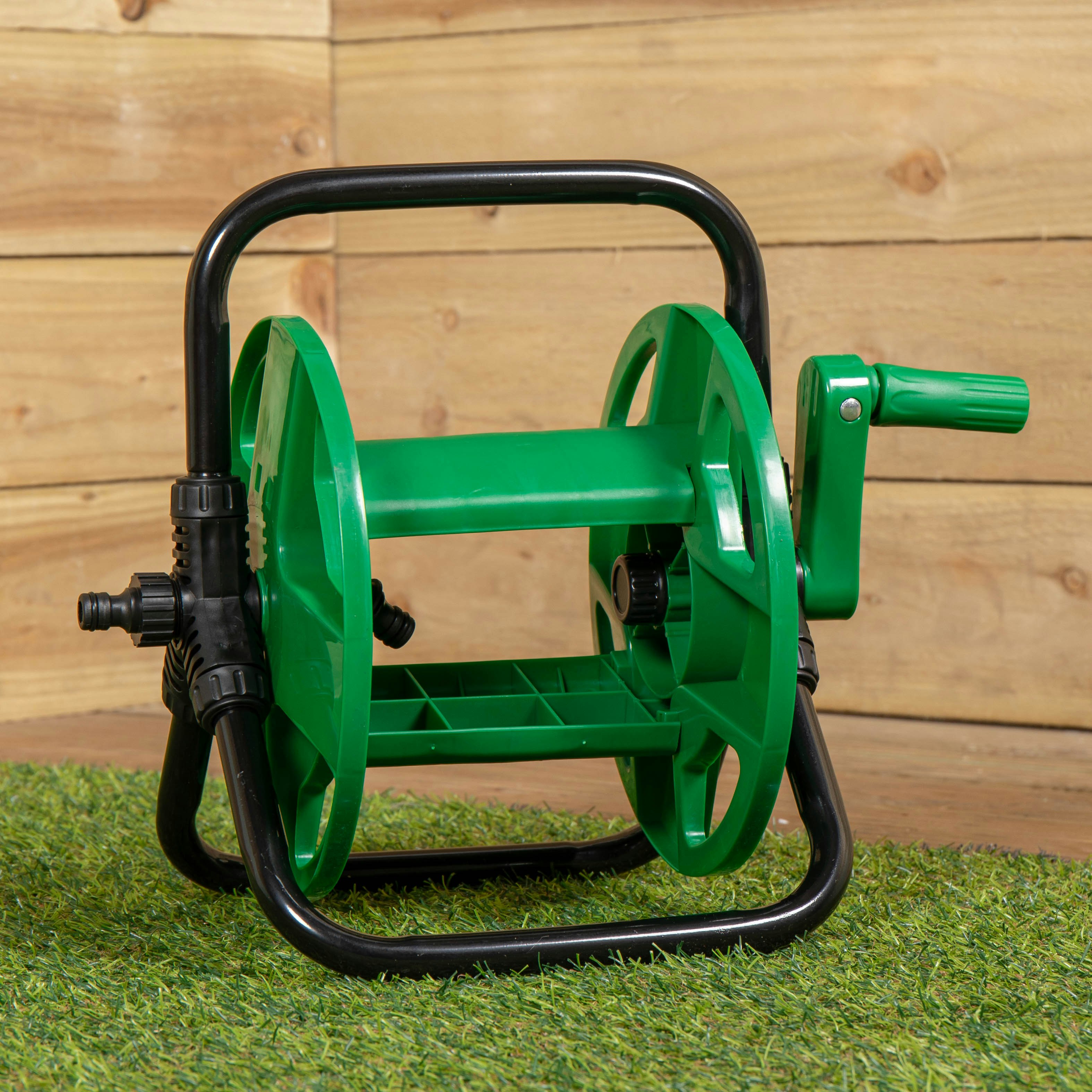 Rackhams Black/Green Portable Garden Hose Pipe Holder / Reel - Holds Up To 30M Hose