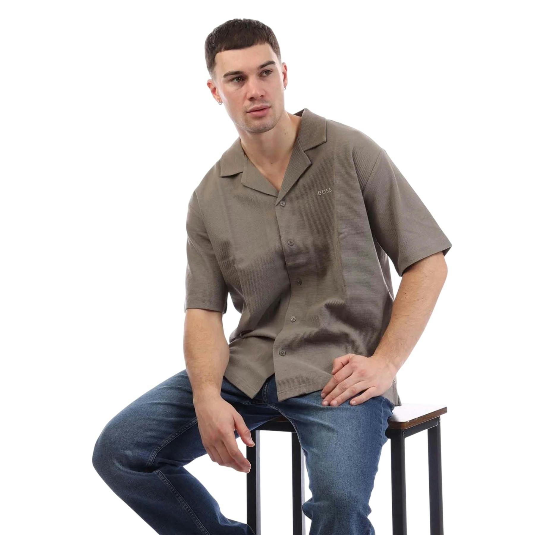 Boss Men's Beige Logo Knitted Shirt - L - 100% Cotton