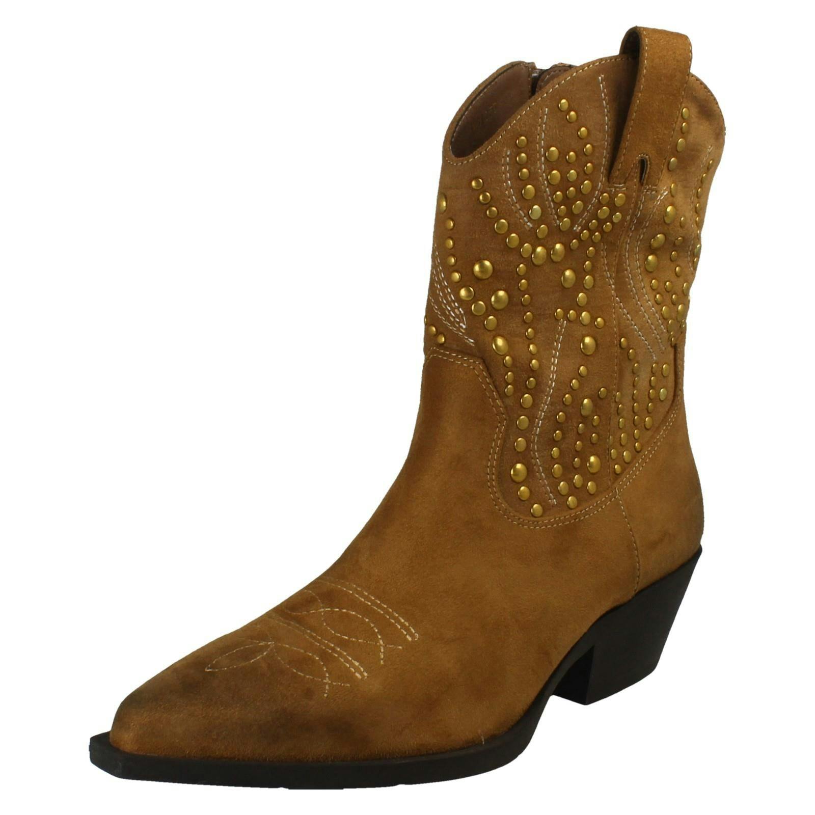 Spot On Women's Stud Detailed Small Heel Zip Ankle Cowboy Boots F51257 - Tan - Uk 4