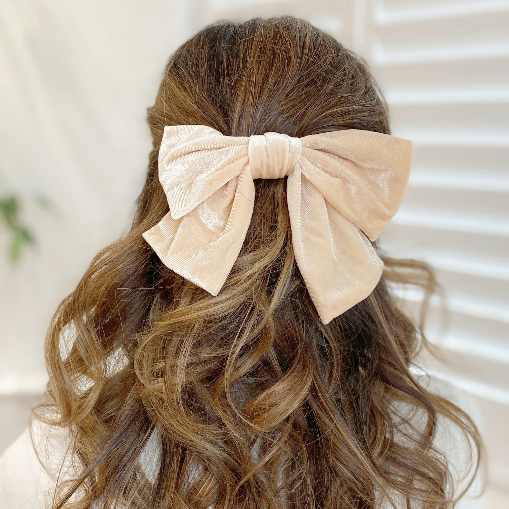Queenmee Accessories Cream Hair Bow Velvet Bow Hair Clip