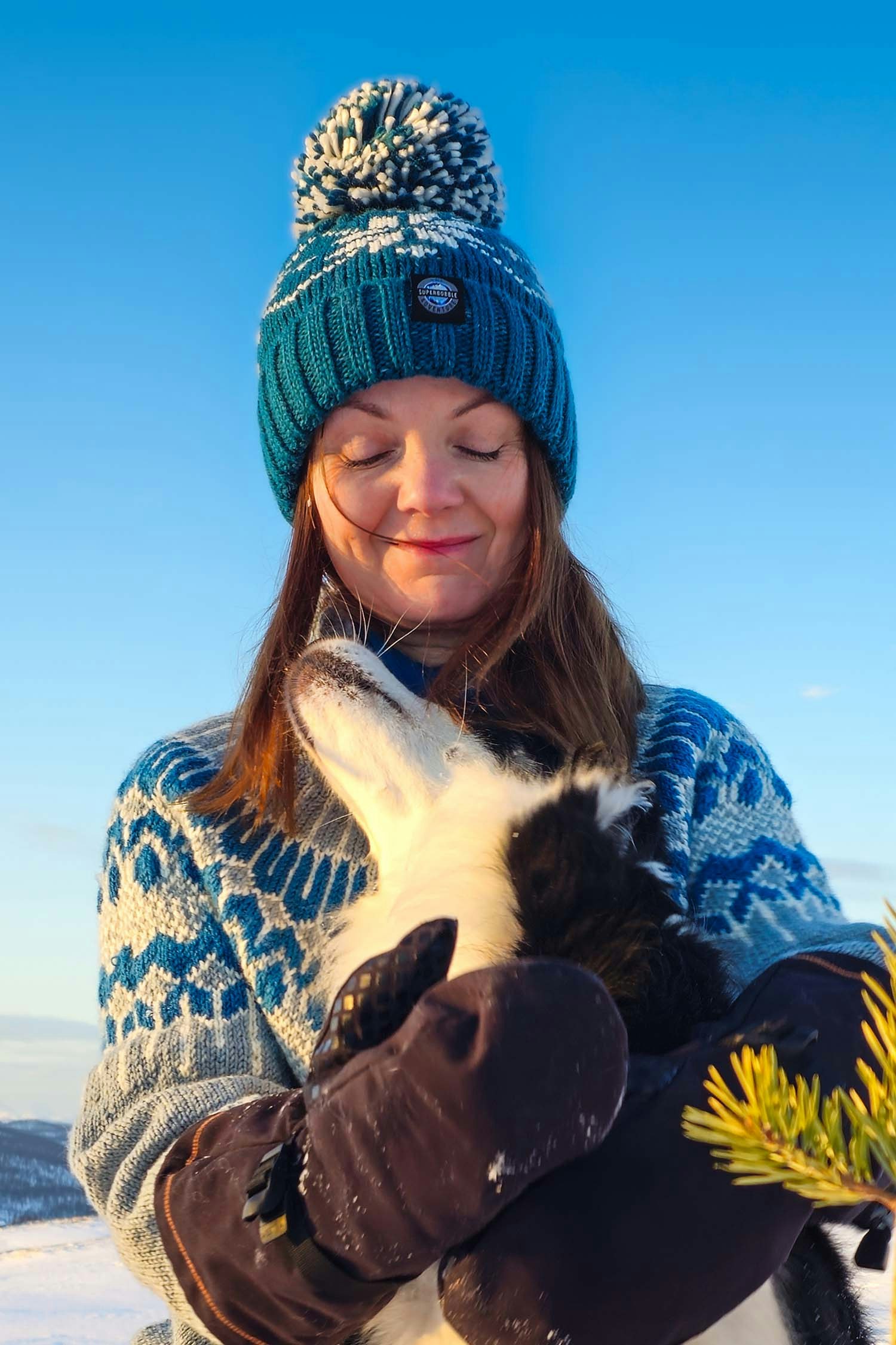 Superbobble Unisex Cream Teal Flora Nordic Knit Hat