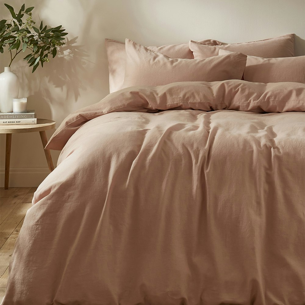 Martex Pink Touch Of Linen Duvet Cover Set (Includes 2 Pillowcases 1 For Single) - Super King - Powder