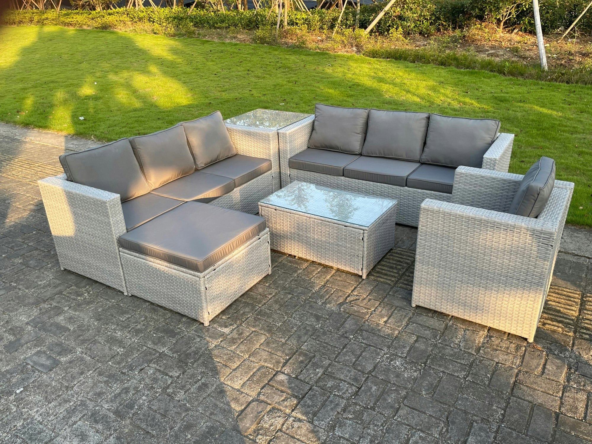 Fimous Light/Grey Pe Rattan Garden Furniture Set Corner Lounge Sofa Set Oblong Square Coffee Table Big Footstool Armchair