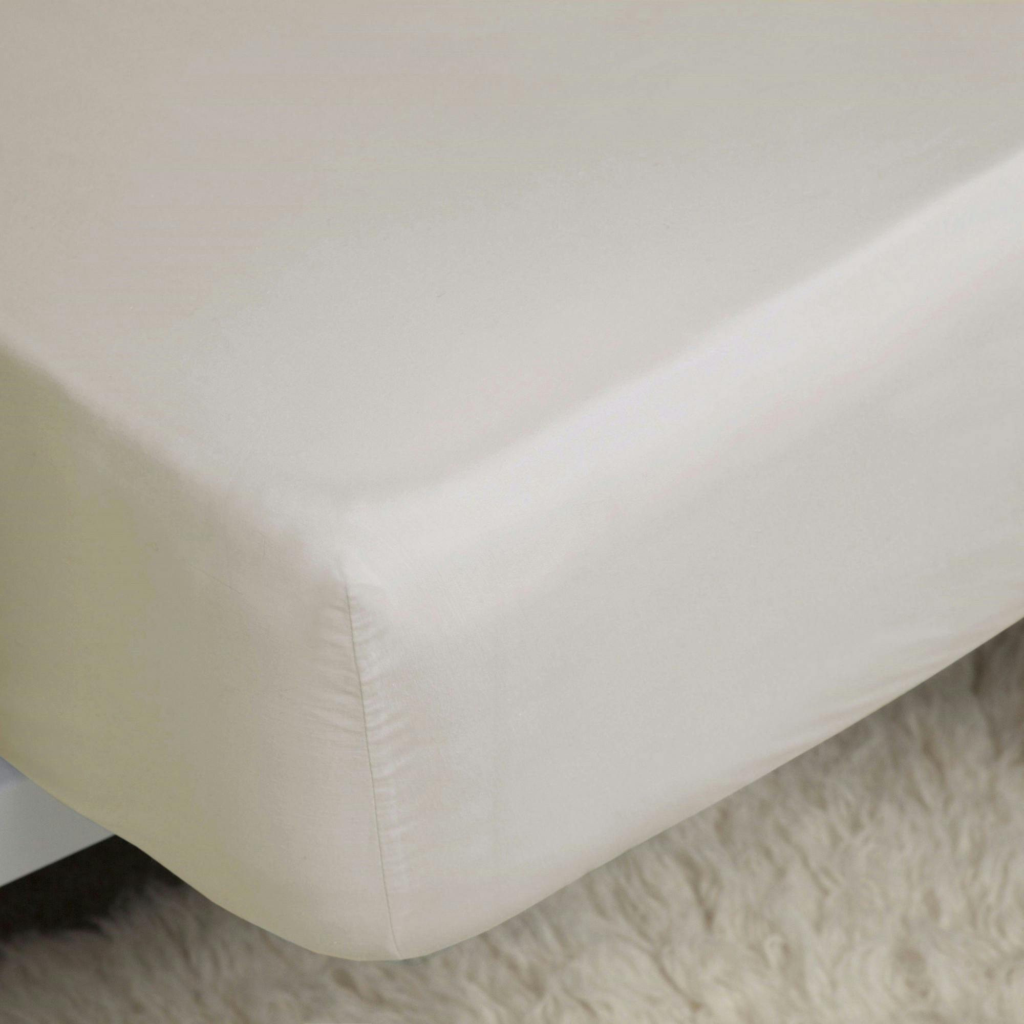 Belledorm Ivory Easycare Percale Deep Fitted Sheet - Narrow Single - 50% Cotton/50% Polyester