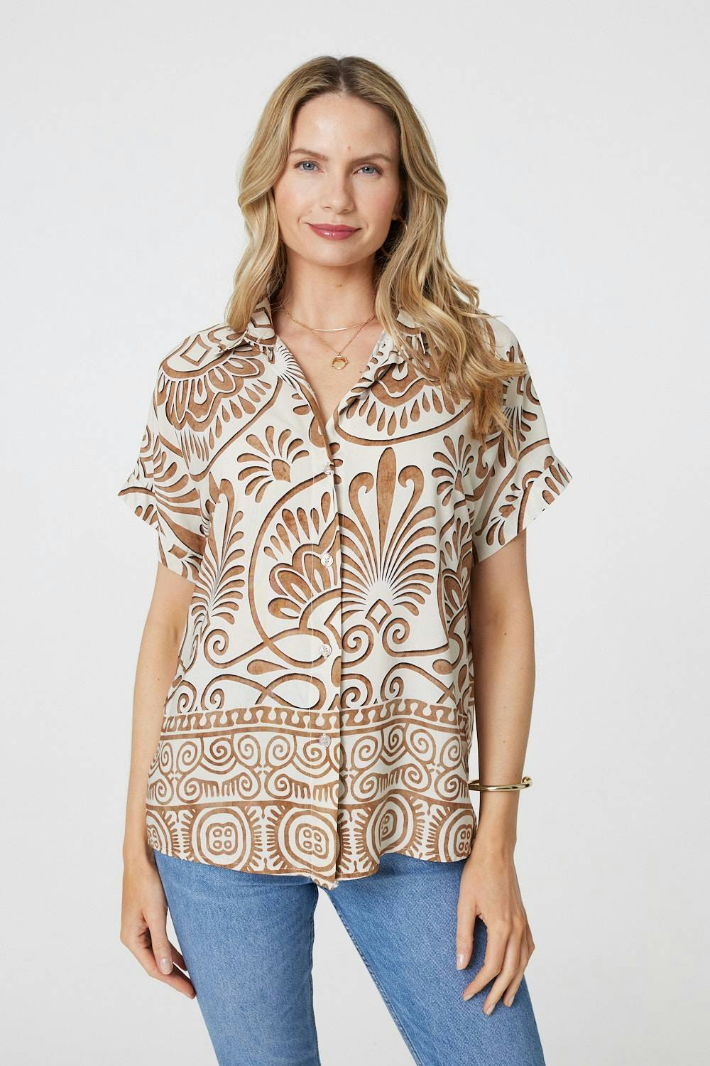 Izabel London Beige Printed Button Down Short Sleeve Shirt - 8
