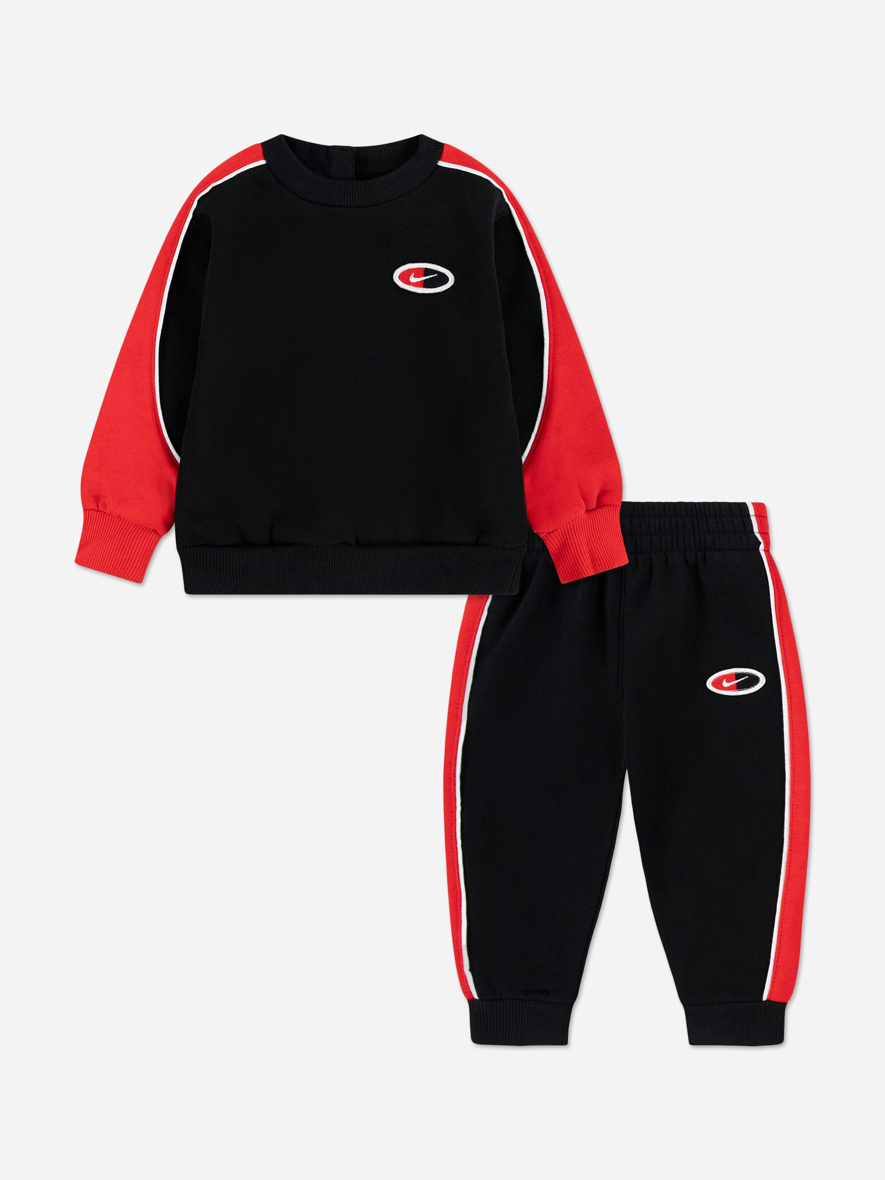 Nike Boys Black Kids Logo Fleece Tracksuit In - 6 - 7 Yrs
