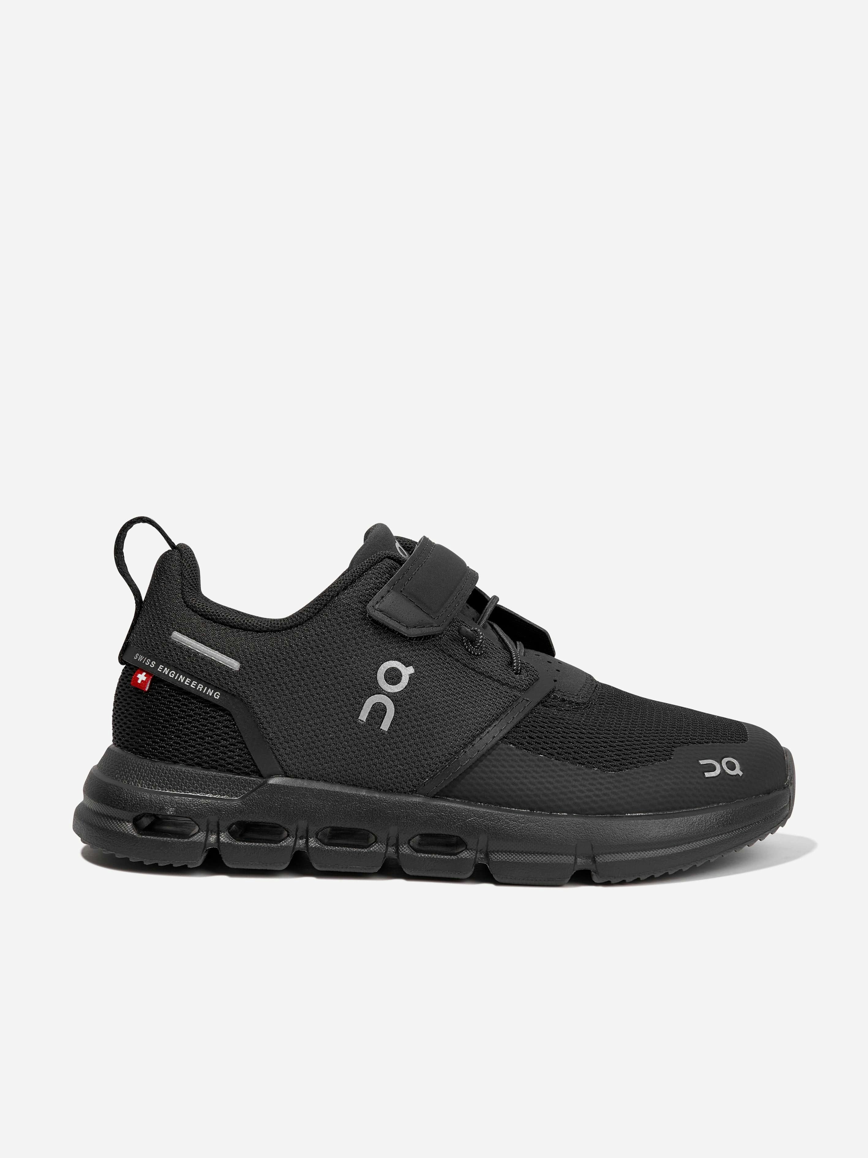 On Running Black Kids Cloud Play Trainers In - Eu 35 Uk 2.5 Us 3