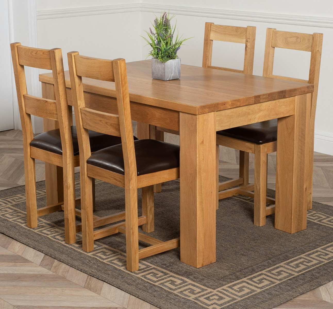 That's Furniture Dakota Small Oak Dining Table With Lincoln Oak Chairs - Natural Oak - 4 Chairs