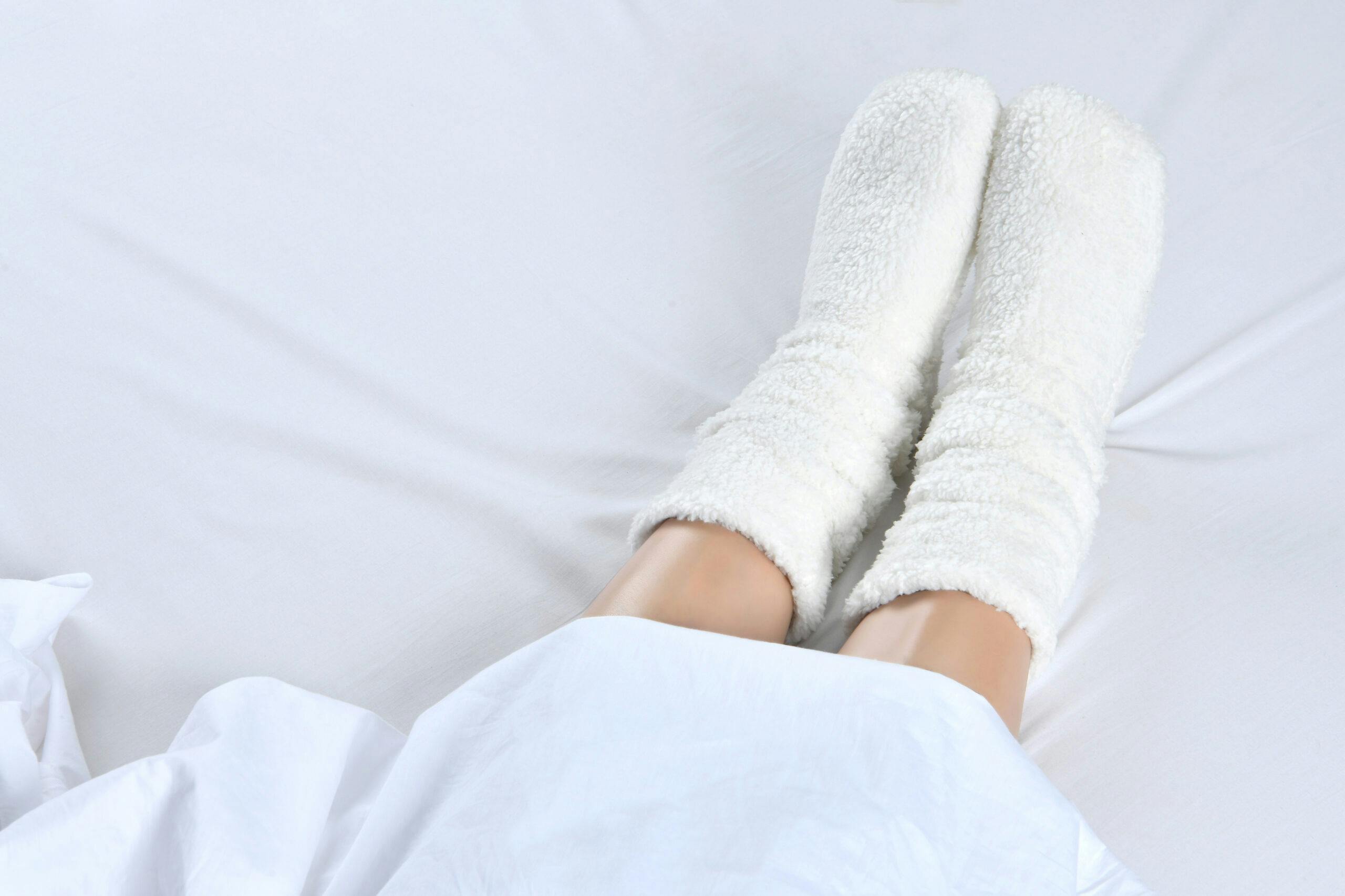 Smart Living Women's Cream Teddy Fleece Fuzzy Winter Socks - Soft, Cozy, Warm Fluffy Lounge Socks - Small/Medium