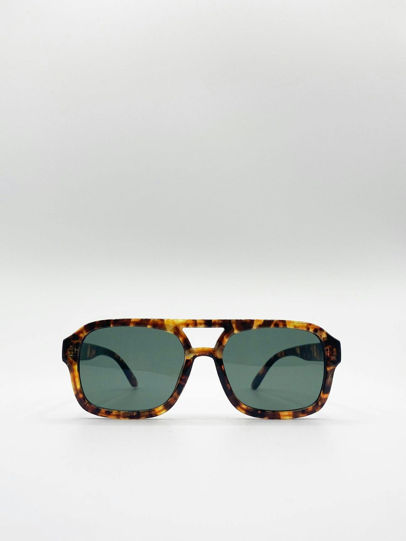 Svnx Green 70'S Navigator Sunglasses In Tortoiseshell - Tortoiseshell