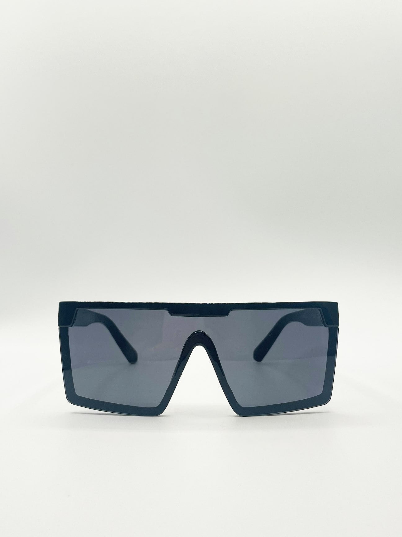 Svnx Women's Black Oversized Flat Top Square Frame Sunglasses - Image 4