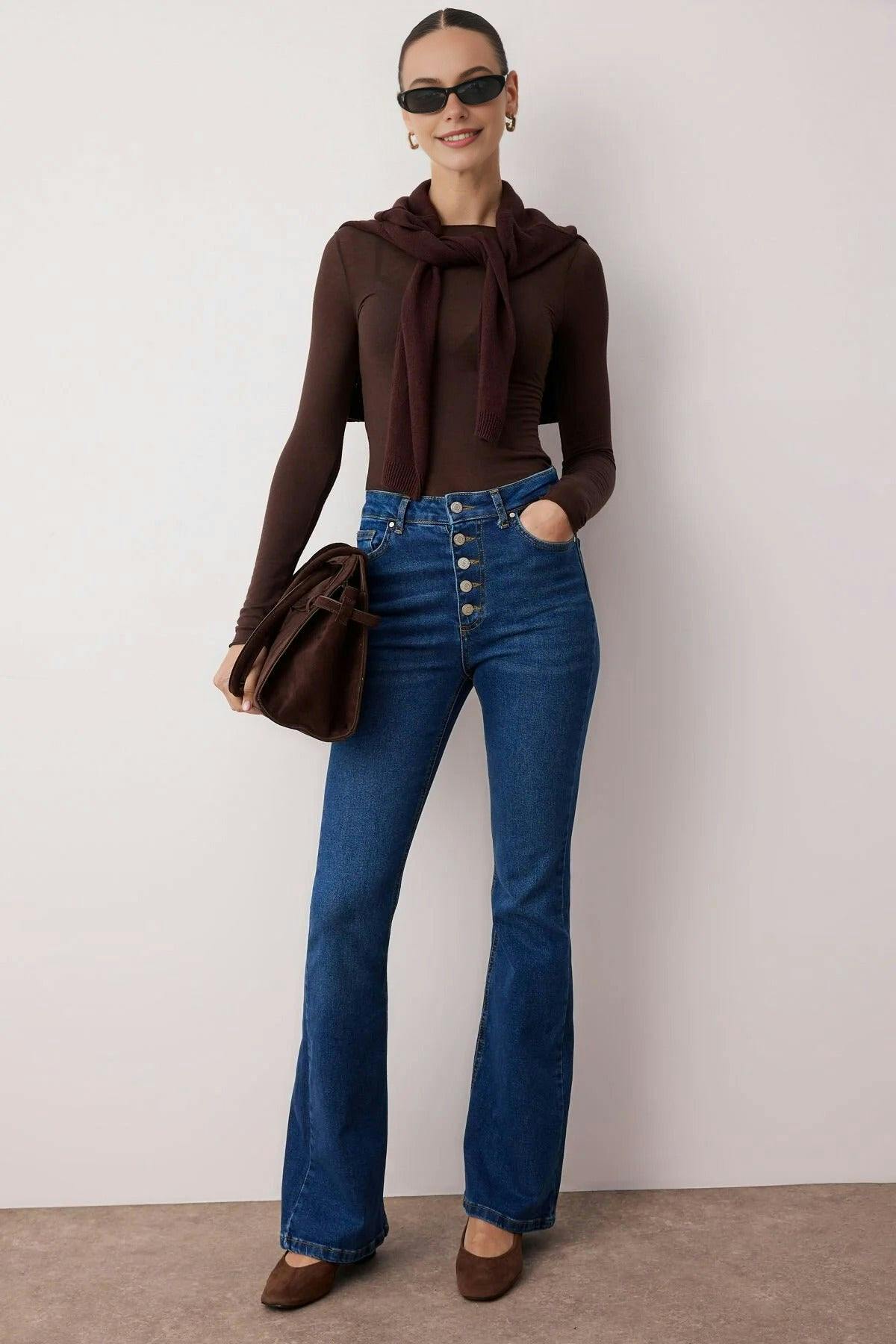 Wovcor Blue High Waist Flare Jeans With Button Front - 8