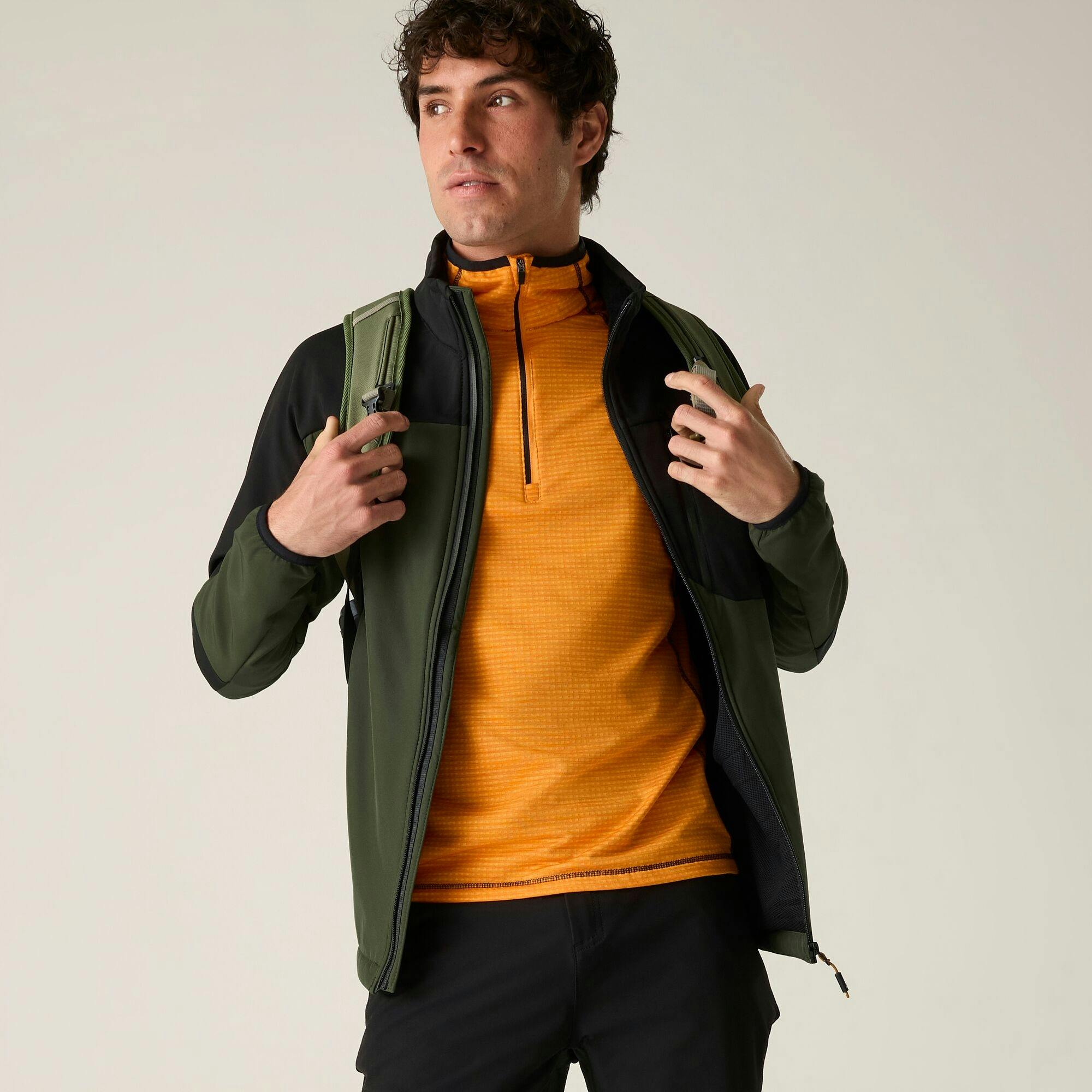 Regatta Men's Dark/Black Mountdale Soft Shell Jacket - Khaki/ - Xl - Khaki/ - 98% Polyester/2% Elastane