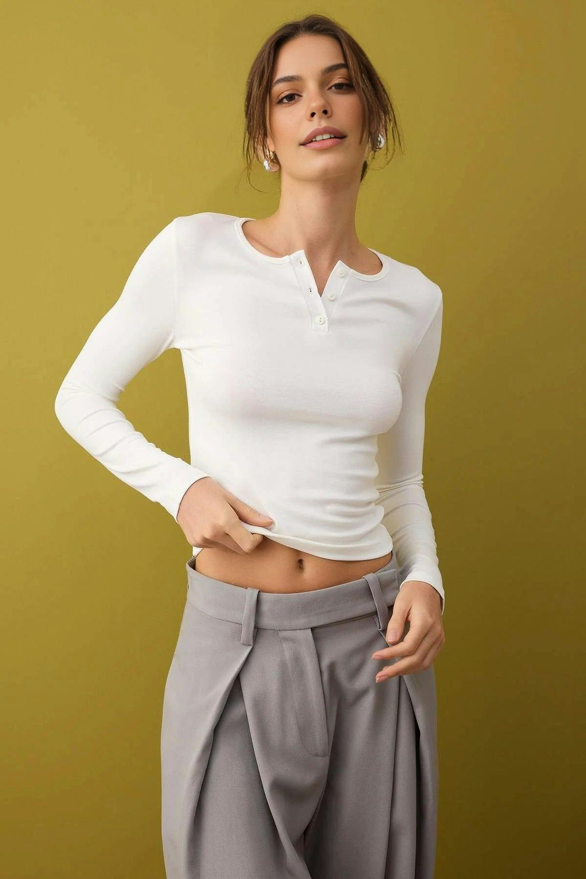 Wovcor Crew Neck Buttoned Knitted Blouse - Ecru - S