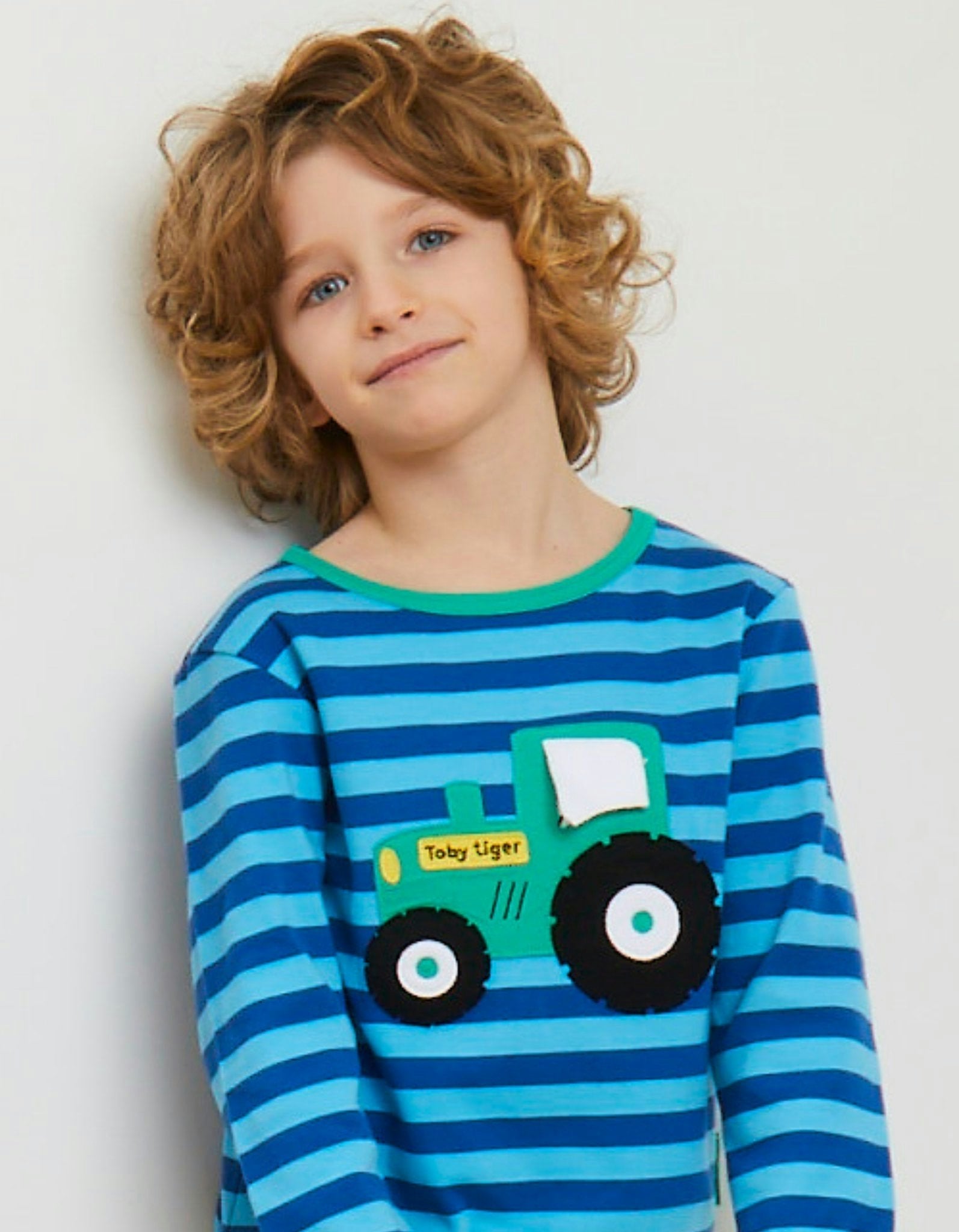 Toby Tiger Blue Organic Tractor Applique Long-Sleeved T-Shirt - 6-7Y / 122Cm