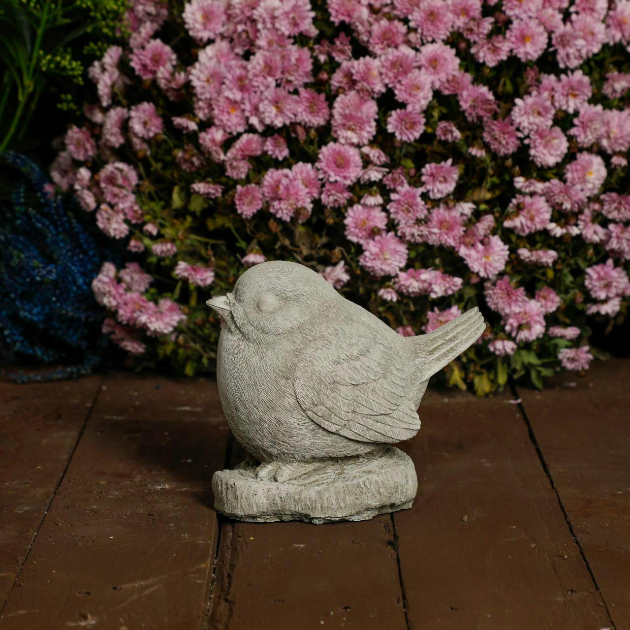 Osn Adorable And Charming Stone Cast Robin Ornament