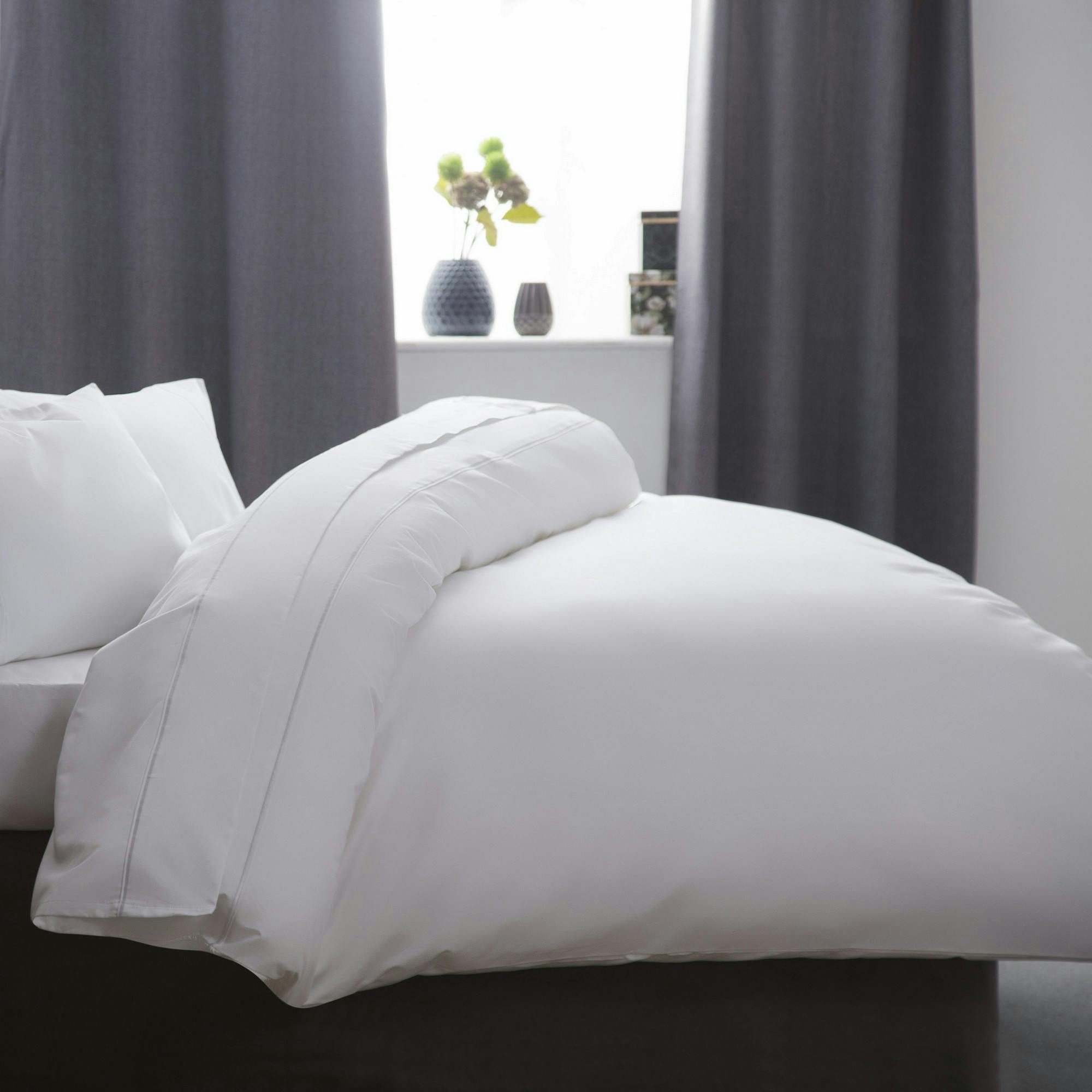Belledorm White Cotton Sateen 1000 Thread Count Duvet Cover - Kingsize - 100% Cotton