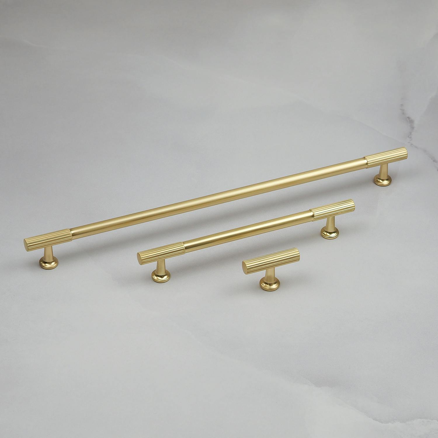 Rackhams Light/Gold Brass Reeded T-Bar Knob - 50Mm Knob