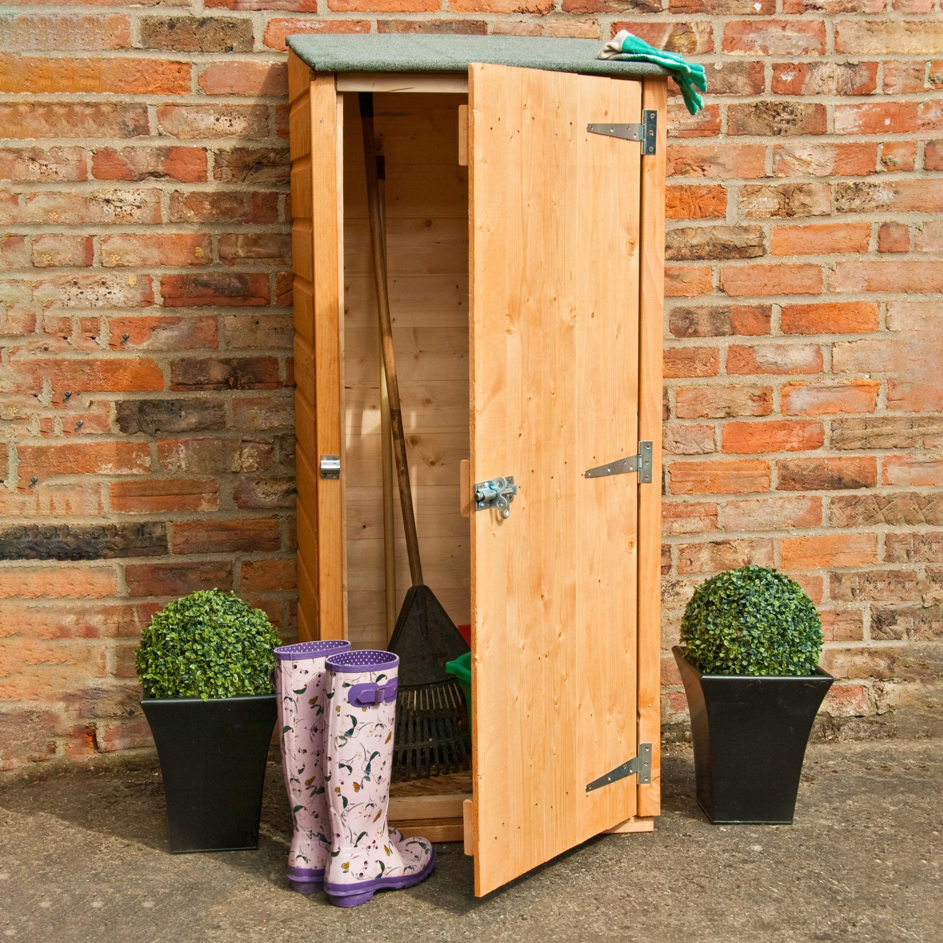 Rackhams Green Garden Store Shiplap 2X2