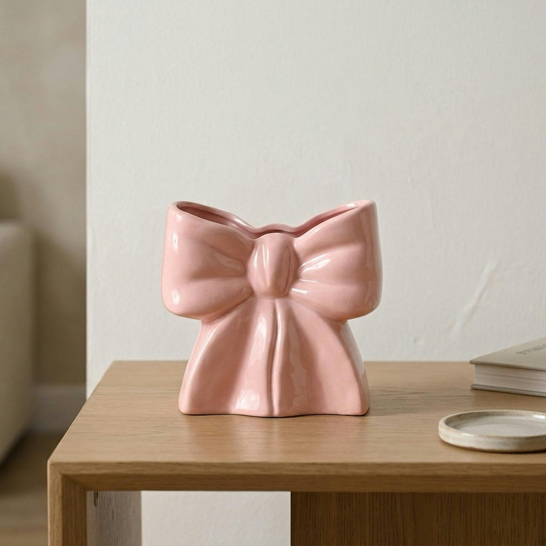 B&Q -  Sculptural Pink Bow Shaped Vase - Image 4