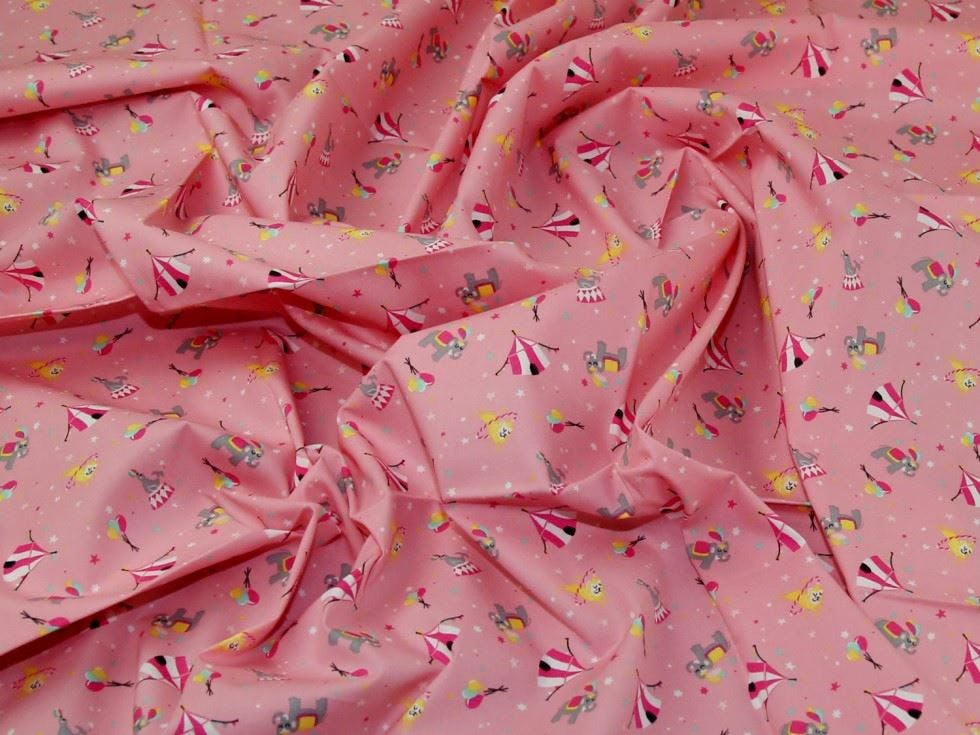 Minerva Pink Core Range Deadstock 100% Cotton Poplin Fabric - Animals Design Dressmaking Fabric, 112 Cm / 45" Wide - Per Metre