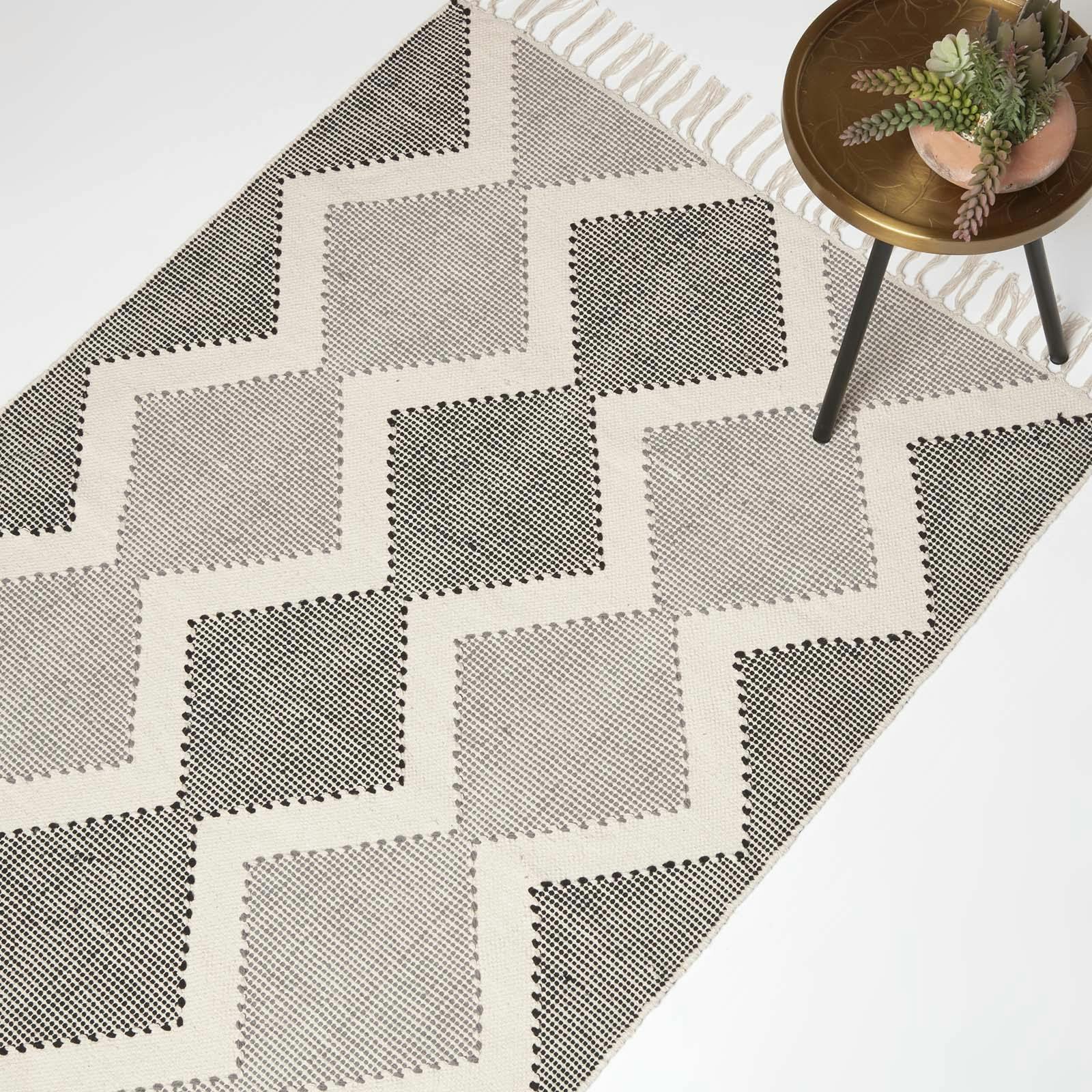 Homescapes Grey/Black Malmo Handwoven & Cotton Textured Rug - 120 X 170 Cm