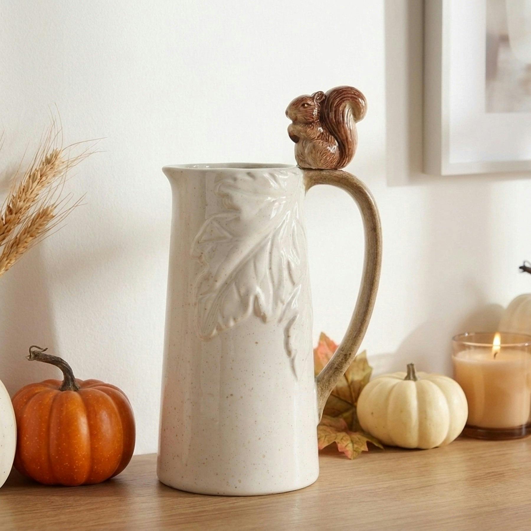 Country Living Unisex White Squirrel Acorn Jug - Image 3