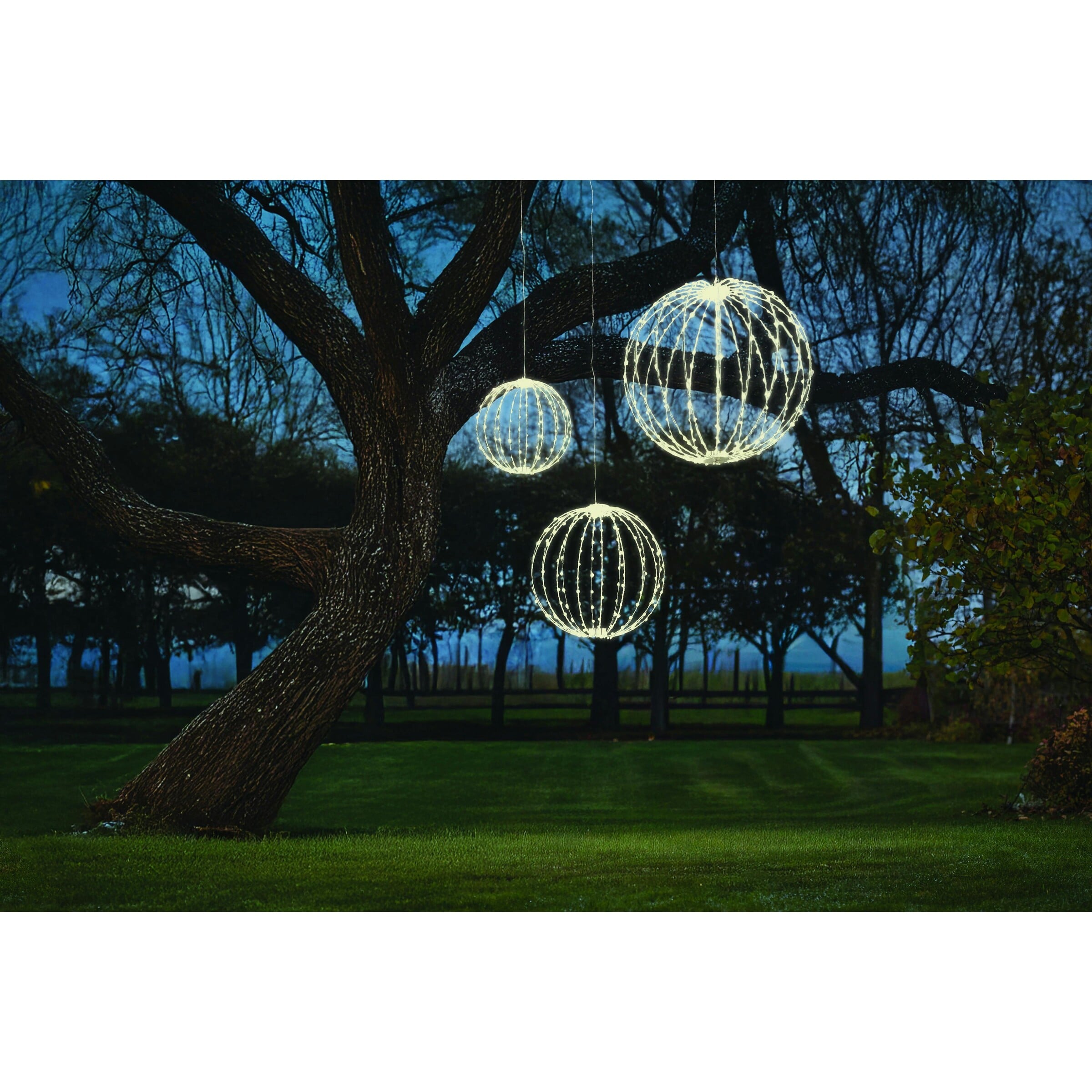 Rackhams White 190 Led Twinkling Orb Warm 30Cm Lv - One Size