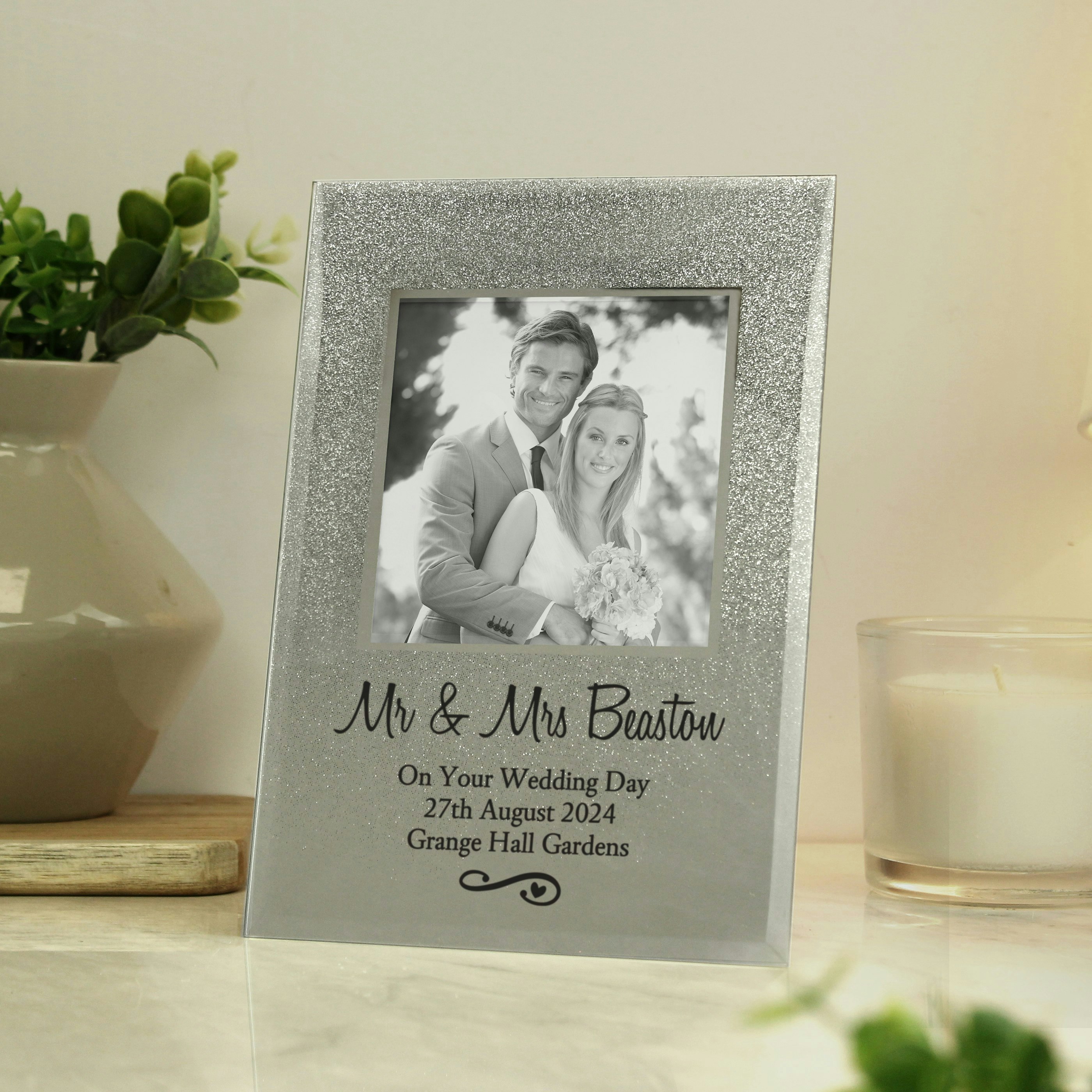 Personalised Memento Company Personalised Heart & Swirl 4X4 Glitter Glass Photo Frame