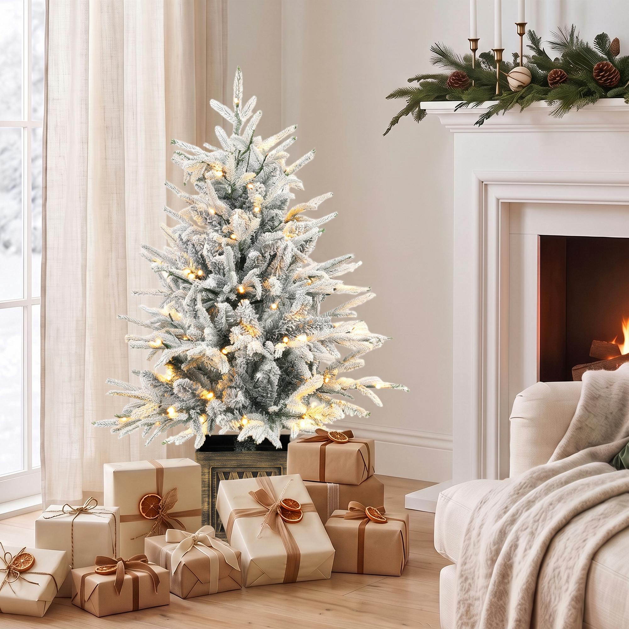 Rackhams Green/White 90 Cm Prelit Flocked Table Christmas Tree, Base Stand,