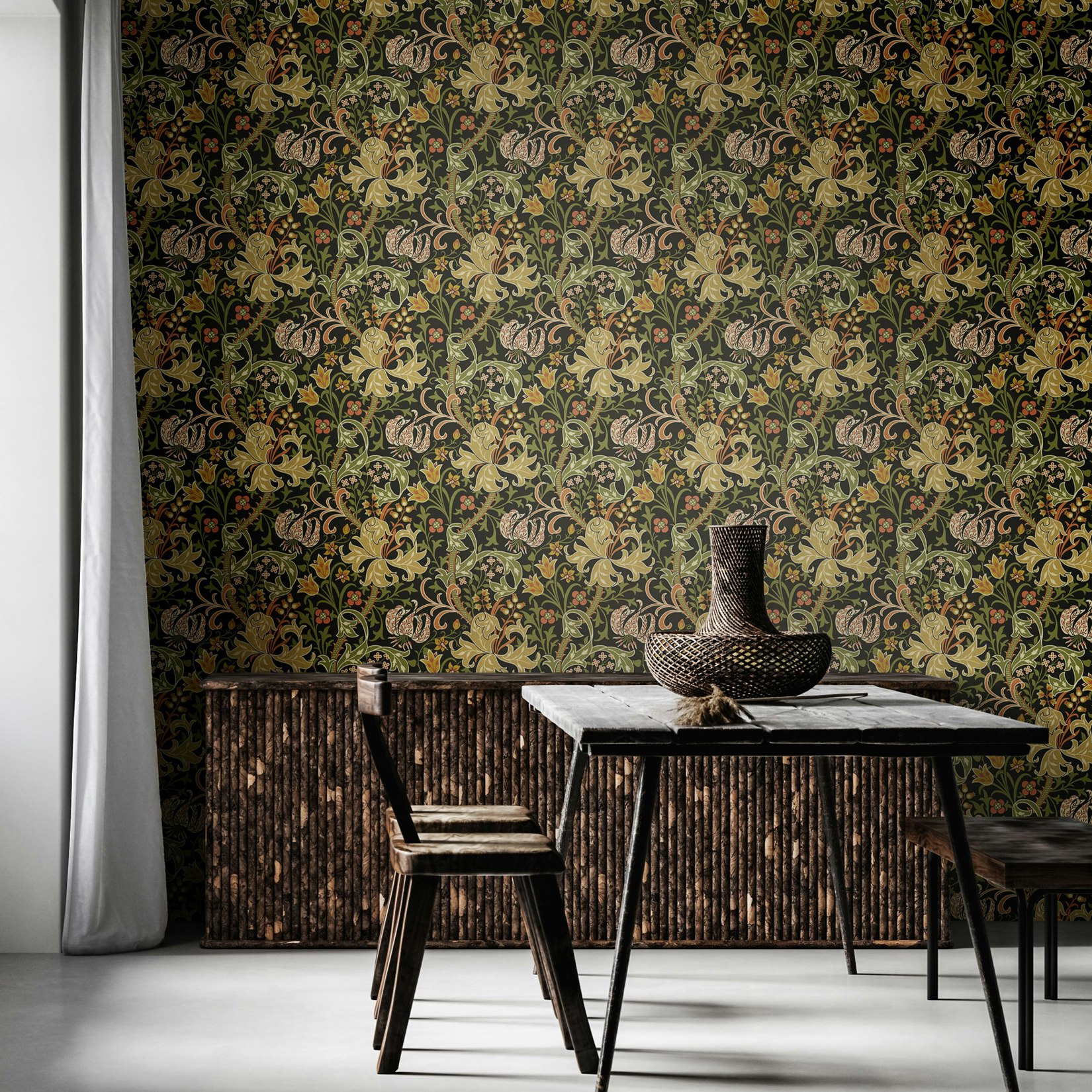 Hoopla Walls Black Lily Ogee - 10M Wallpaper
