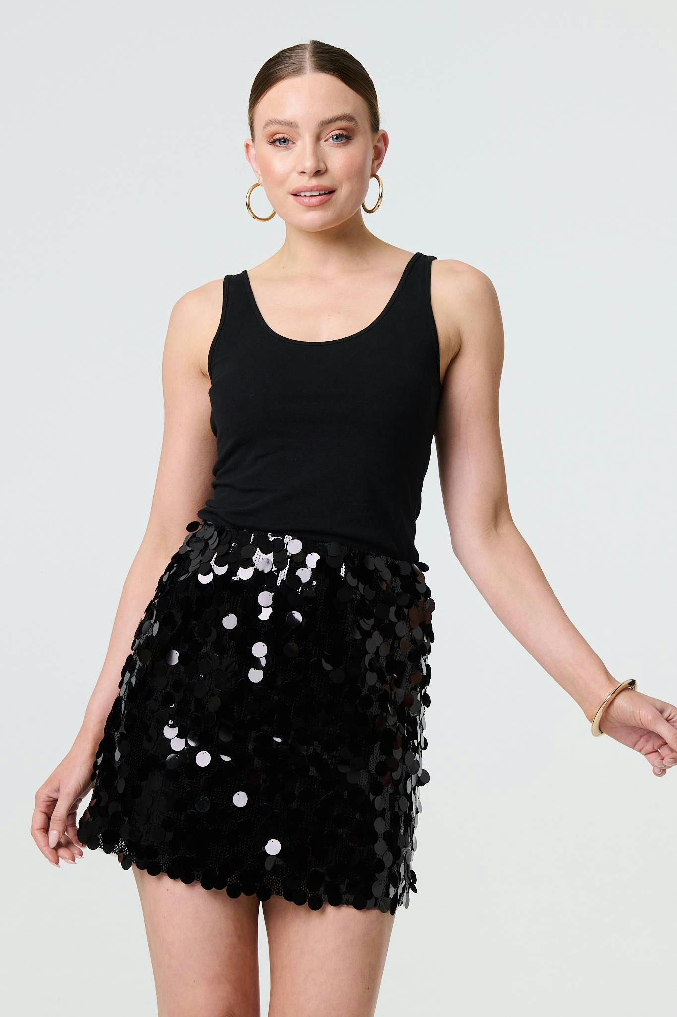 Izabel London Black Sequin Embellished A-Line Mini Skirt - S