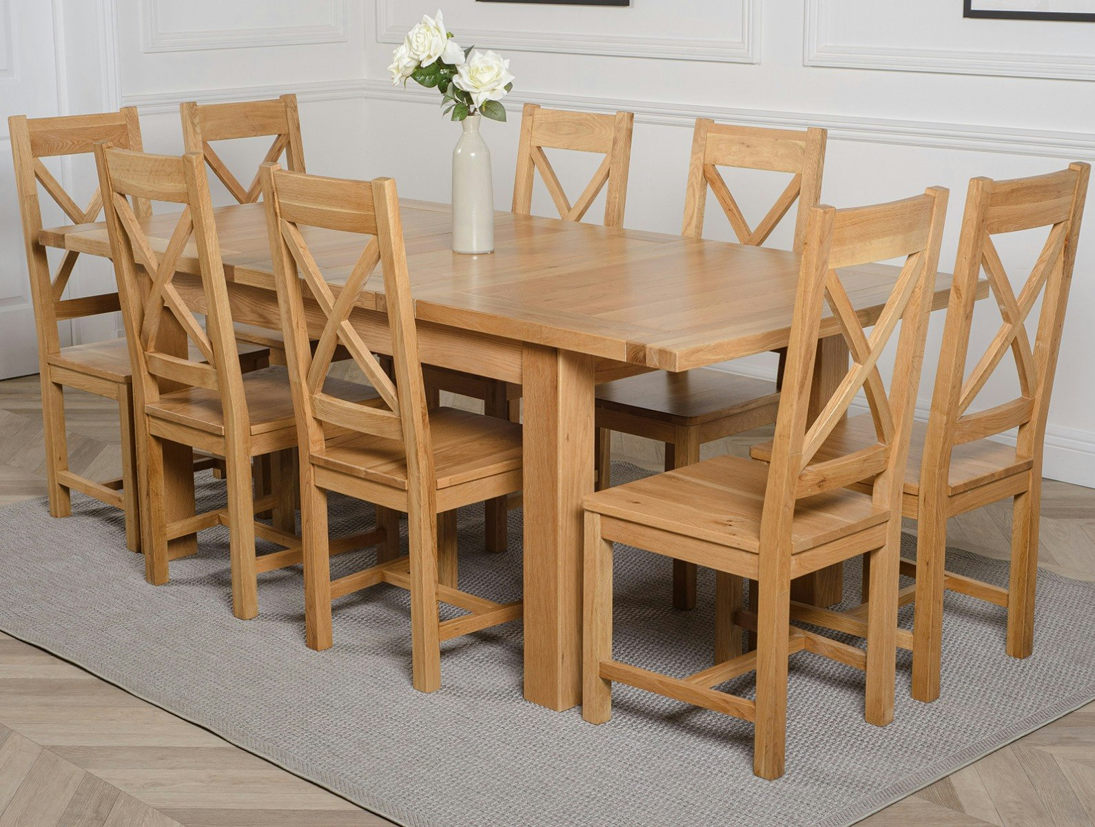That's Furniture Grain/Brown Seattle Oak Extending Dining Table With Berkeley Oak Chairs - Natural Oak - 8 Chairs