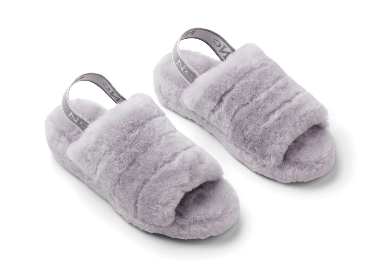 Natures Collection Light/Grey Tony Slippers - 39