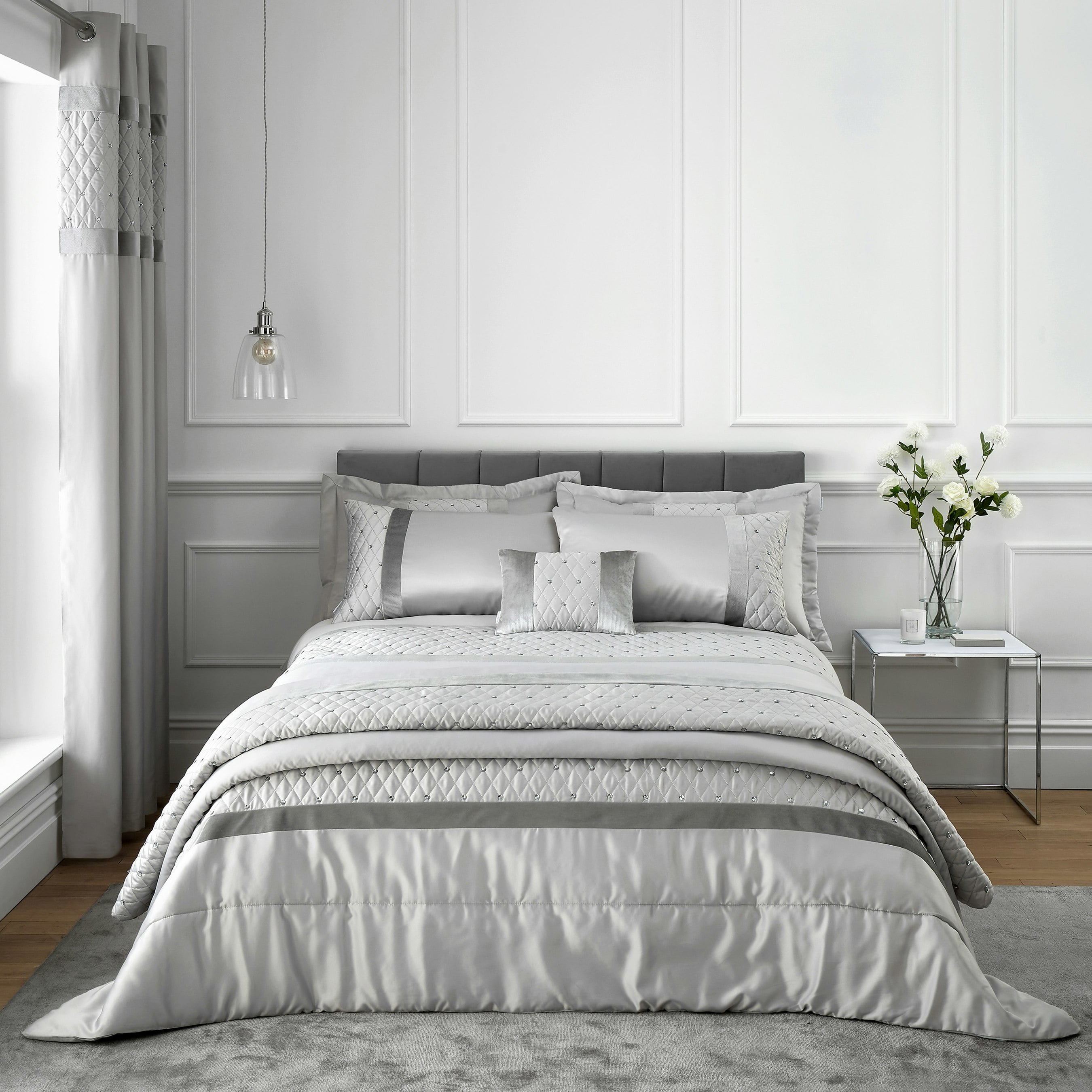 Catherine Lansfield Silver/Grey Sequin Cluster Duvet Cover Set - King