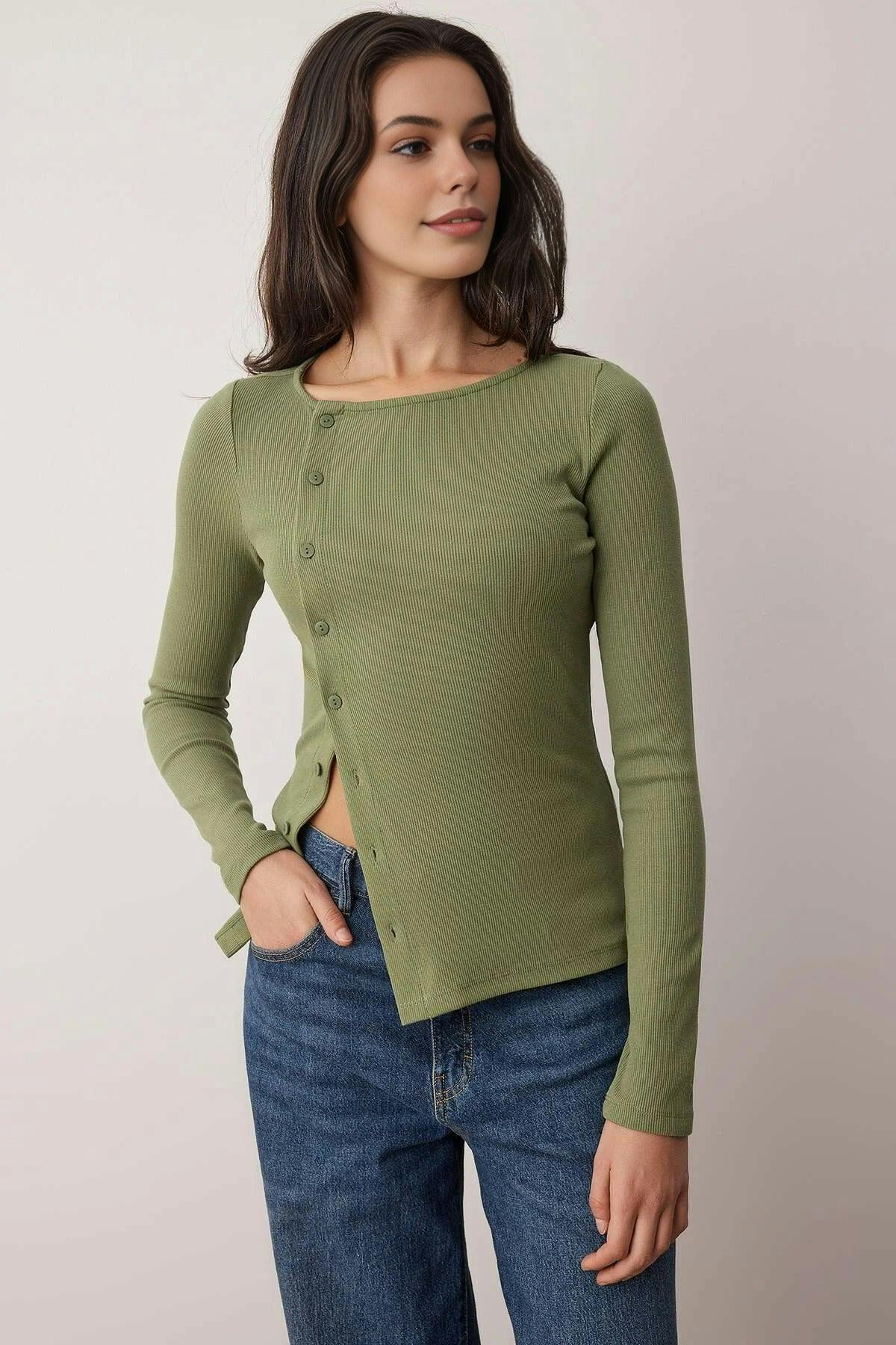 Wovcor Buttoned Crew Neck Ribbed Flexible Knit Blouse - Khaki - Xs