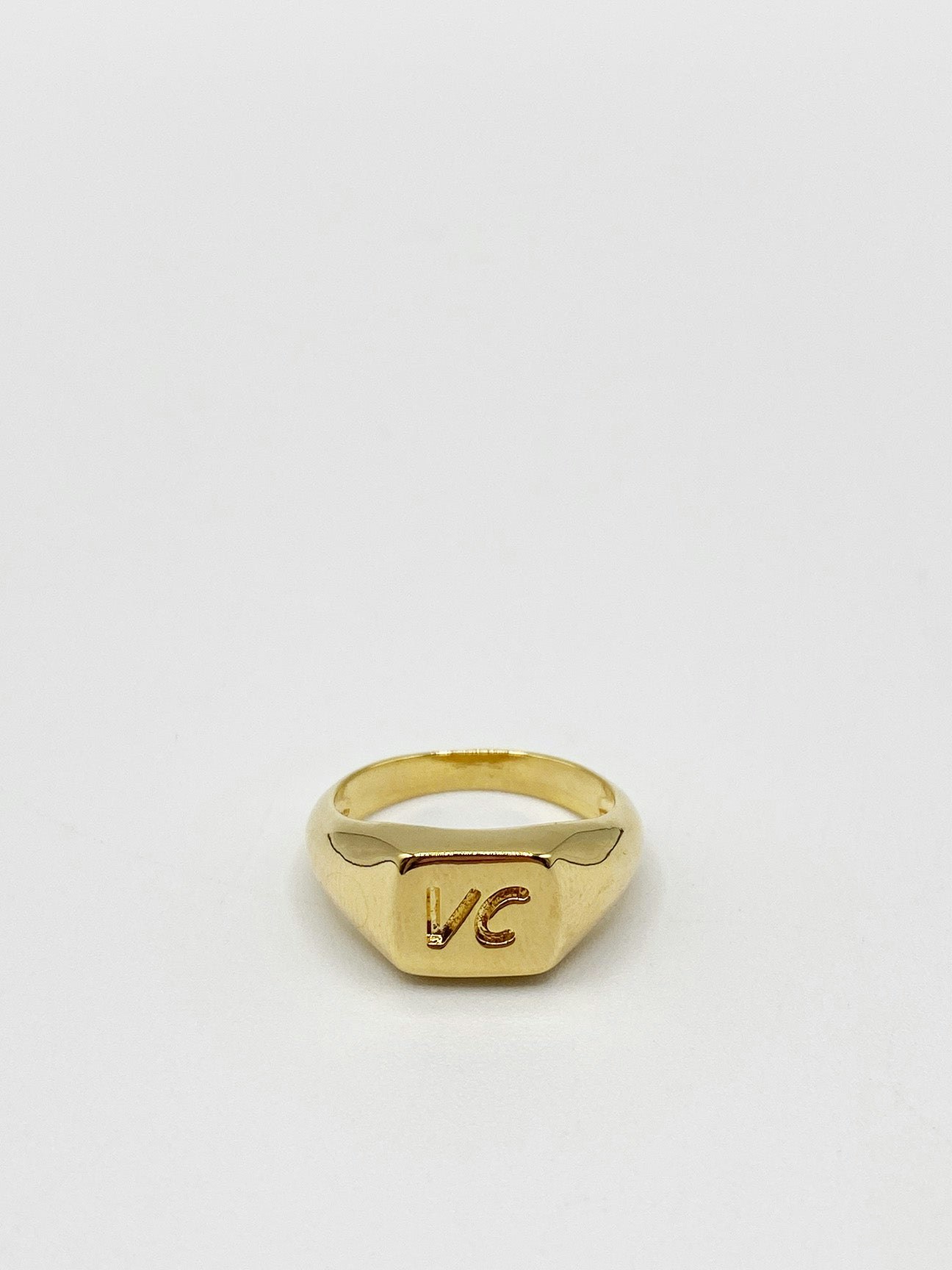 Svnx Gold Engraved Signet Ring - M