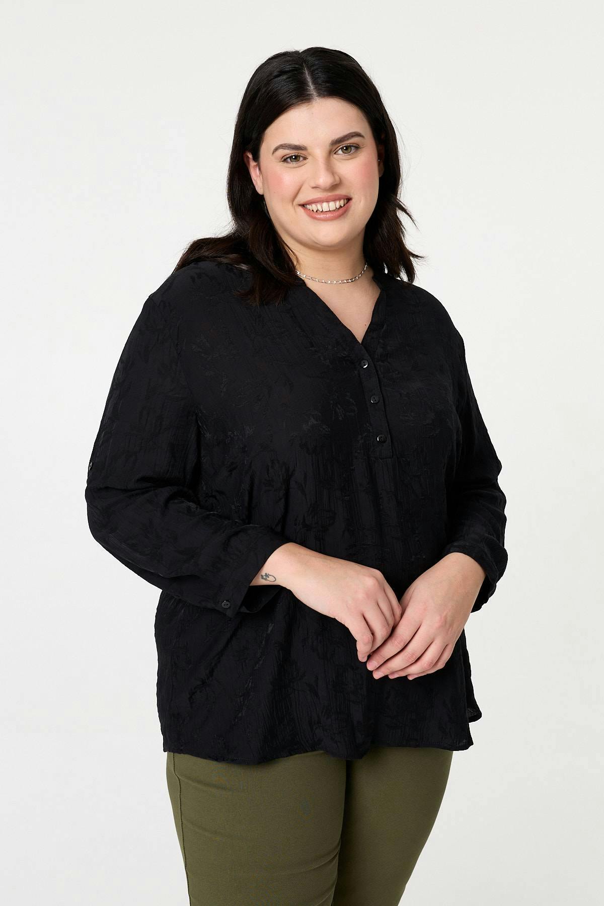 Izabel London Black Curve Floral Textured Relaxed Blouse - 20/22
